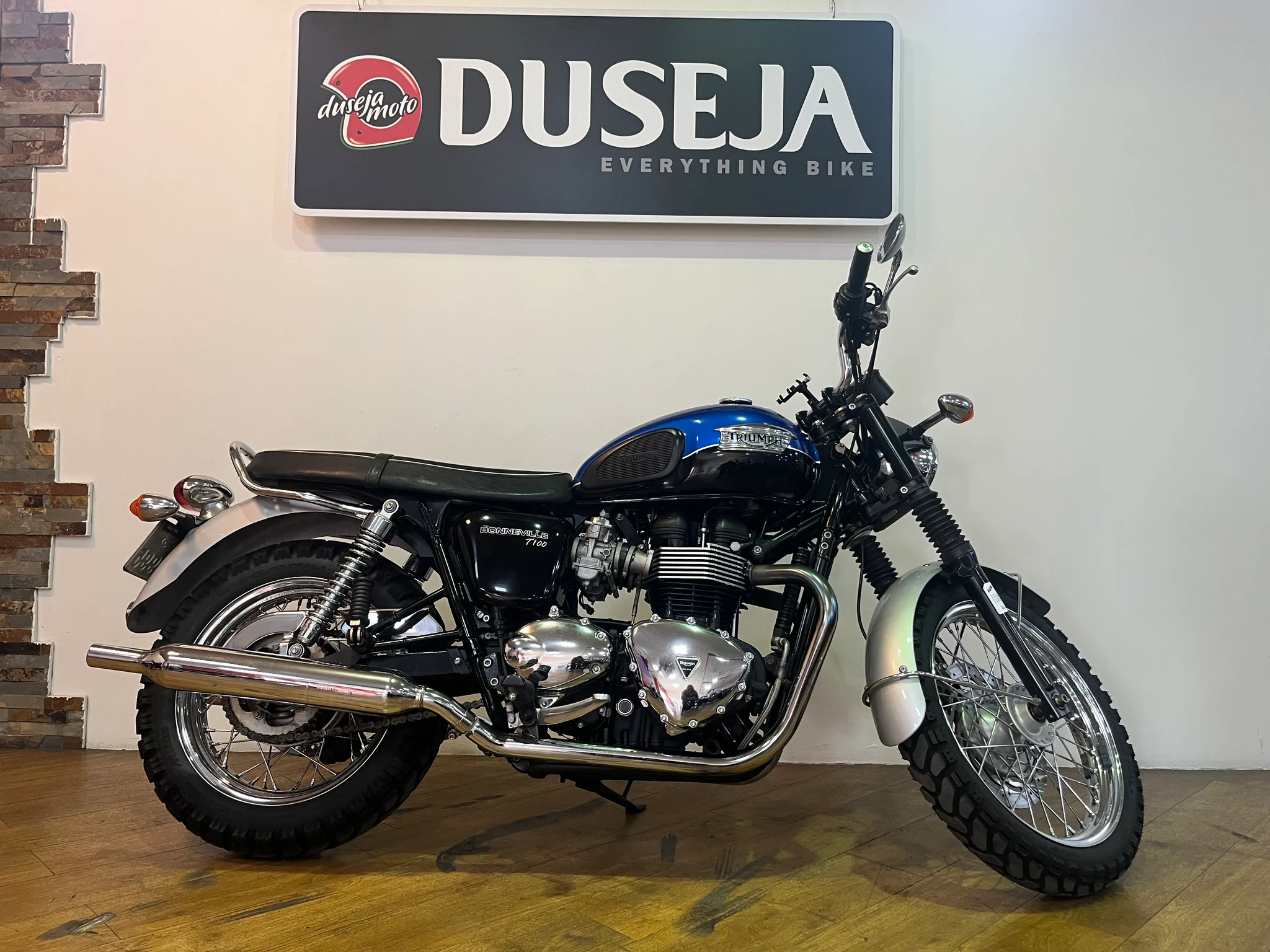 Triumph Bonneville T100