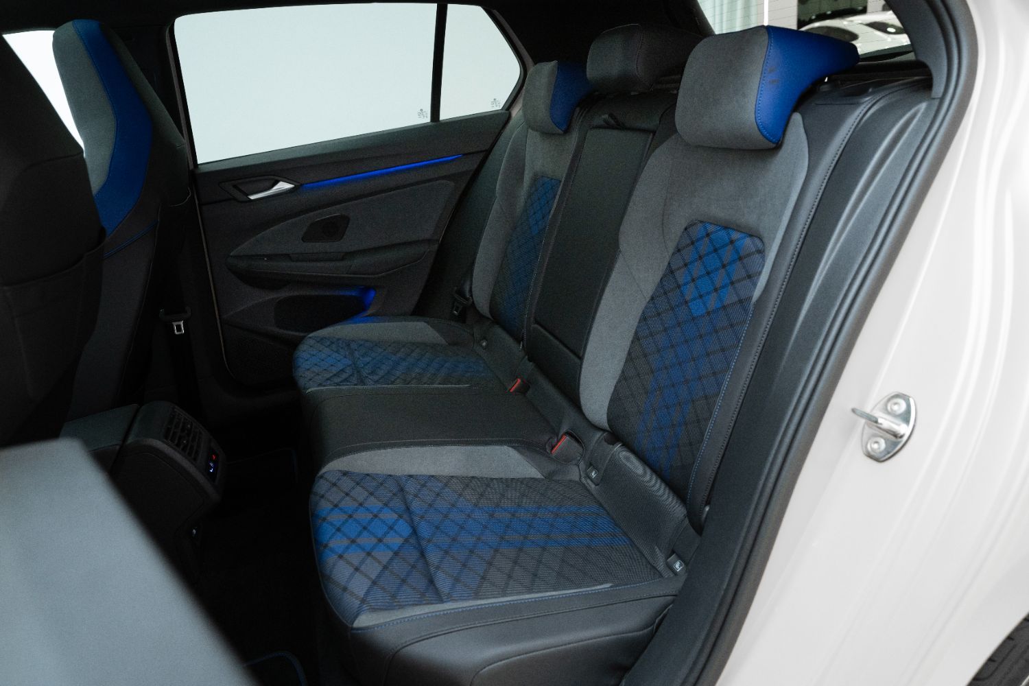 2022 Volkswagen Golf photo 4