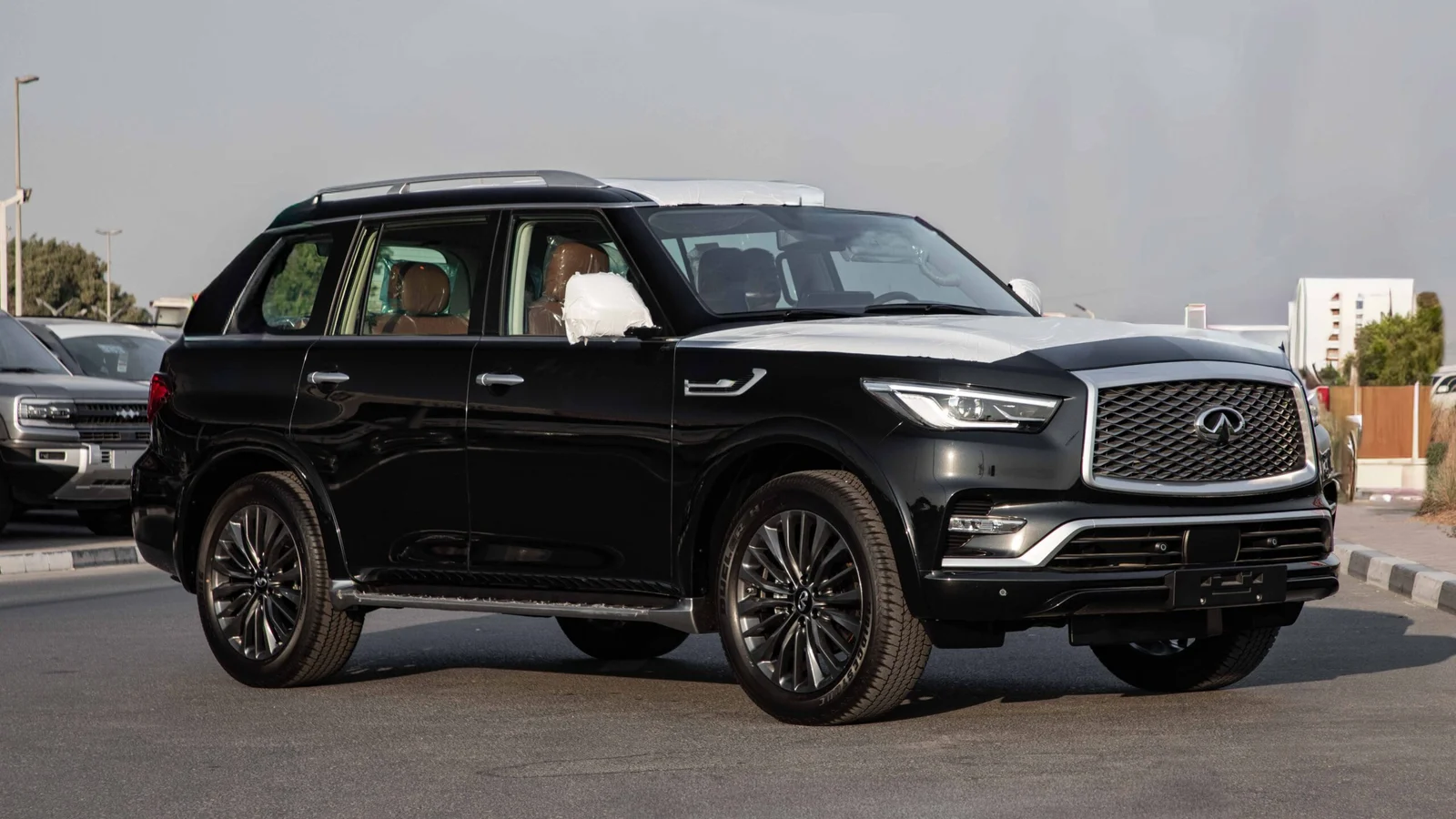 2024 Infiniti QX80 photo 2