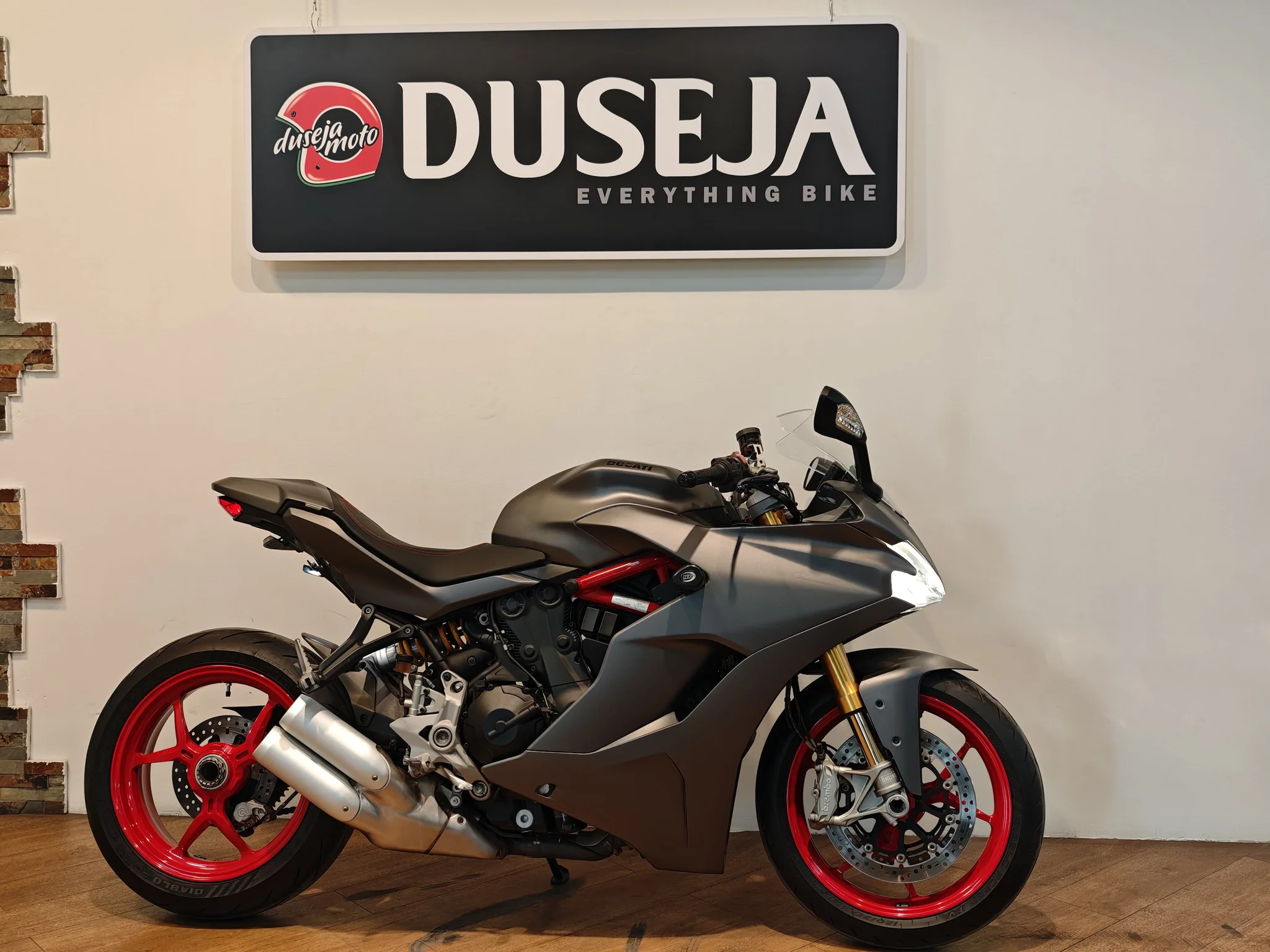 Ducati Supersport S