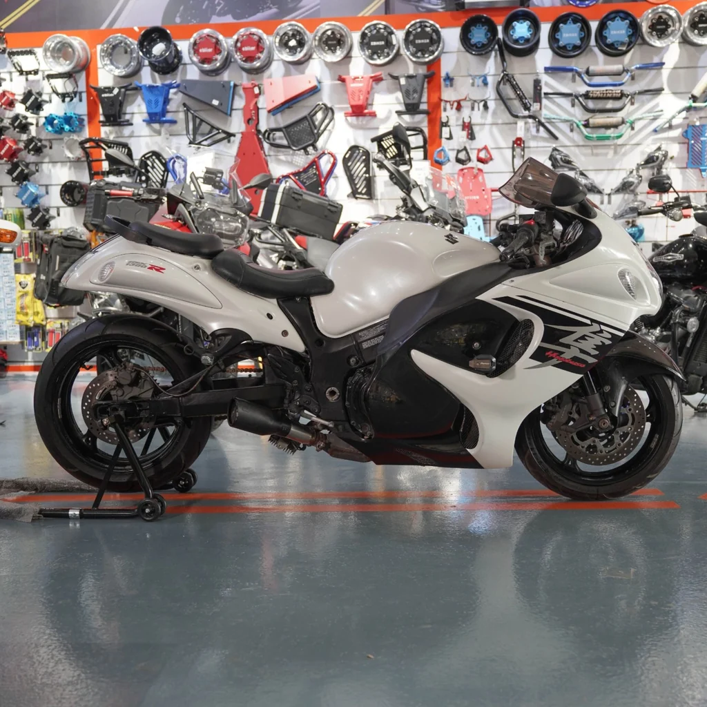 For Sale 2011 Suzuki Hayabusa GSX1300R Gen 2 photo 2