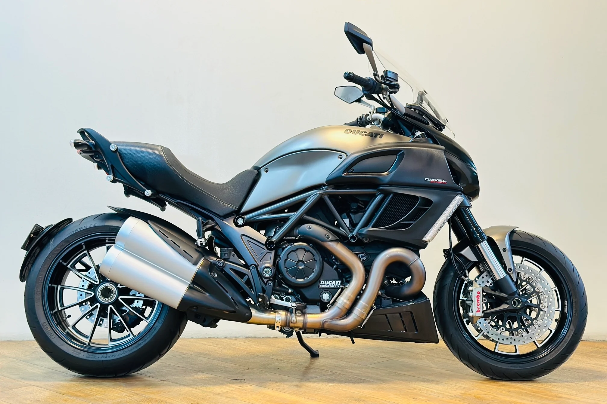 Ducati Diavel Strada