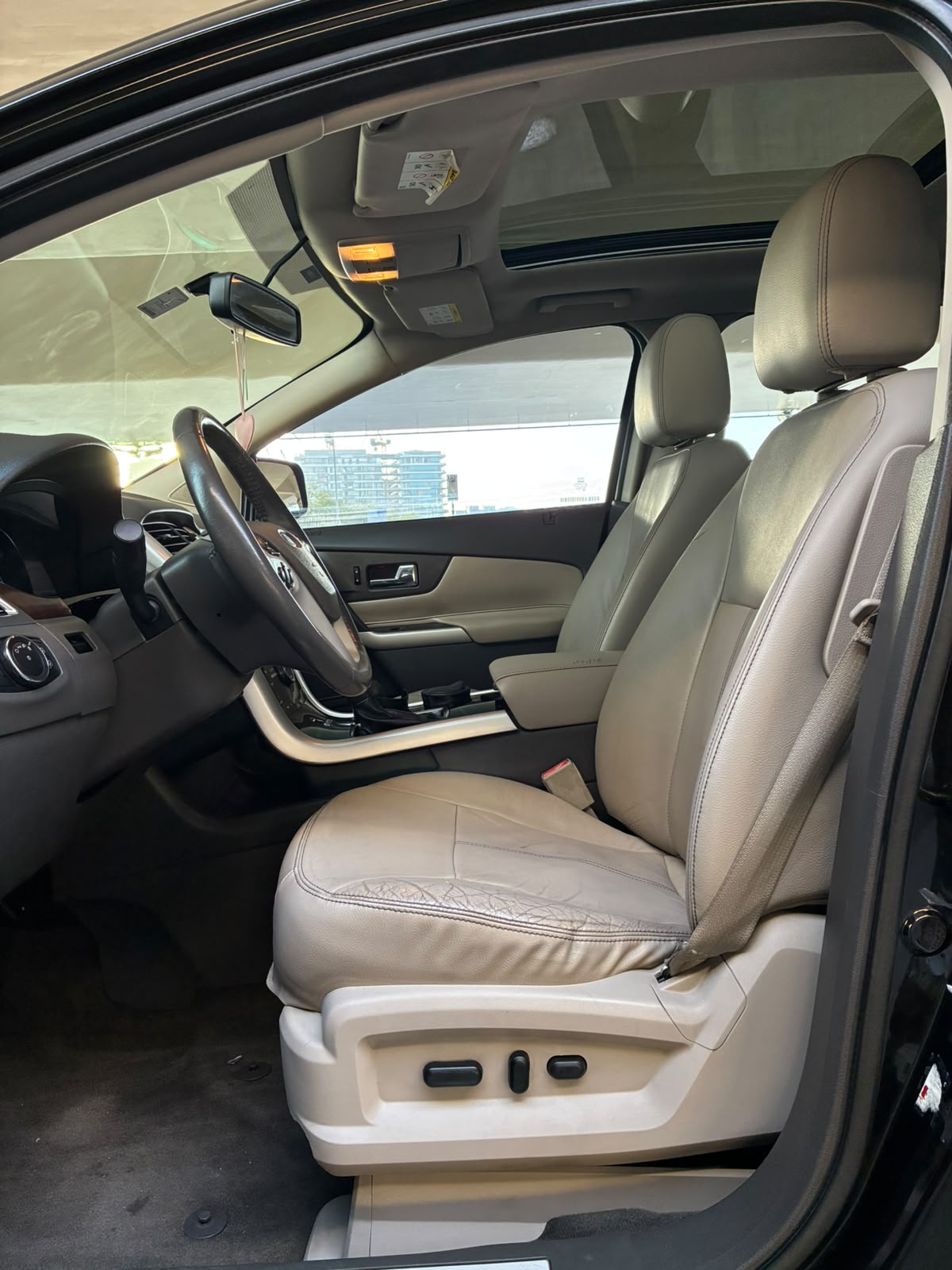 2012 Ford Edge photo 4