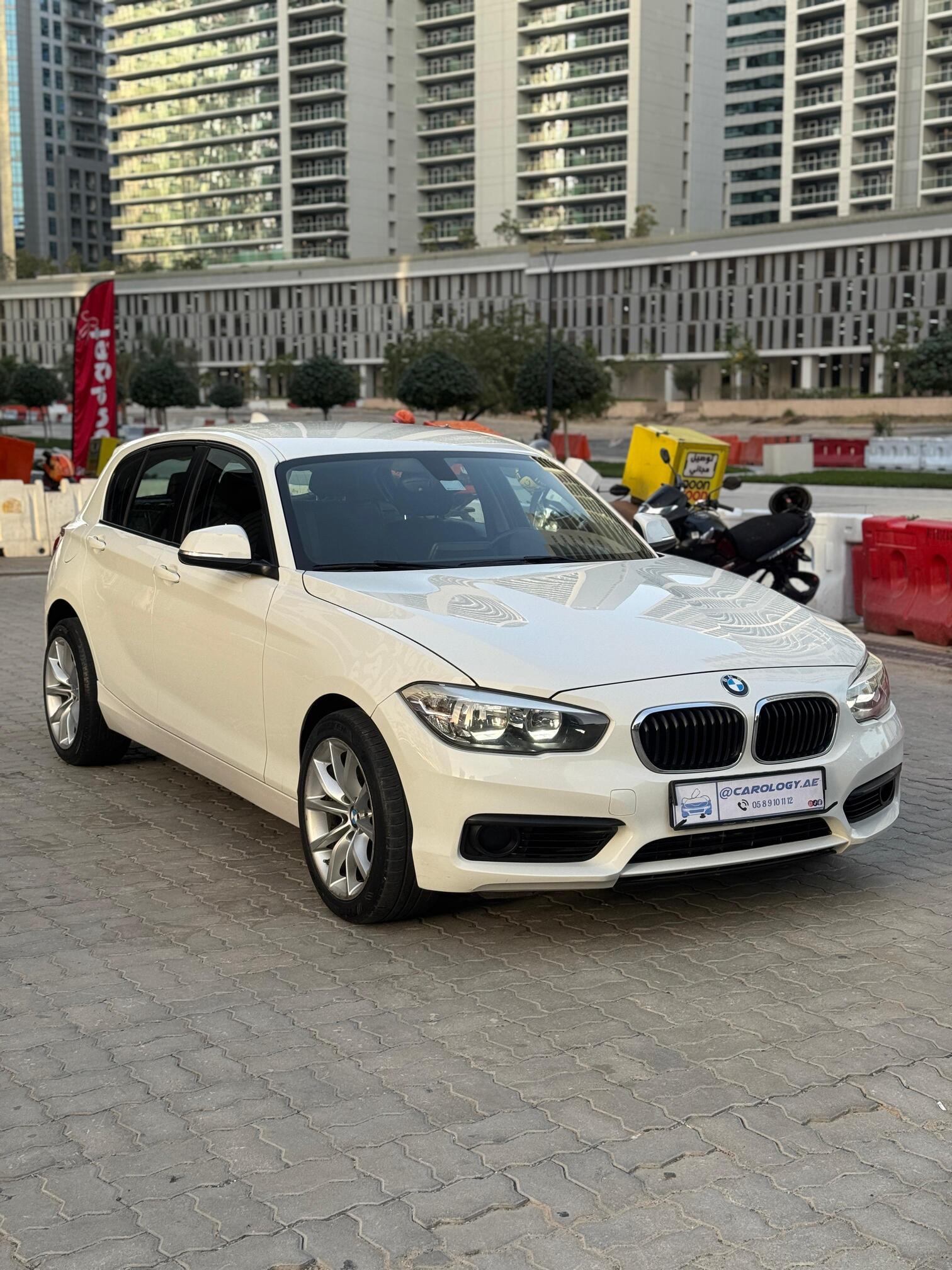 2026 BMW i4 photo 2