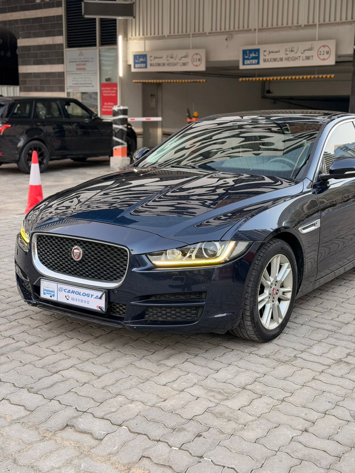 2016 Jaguar XE photo 3