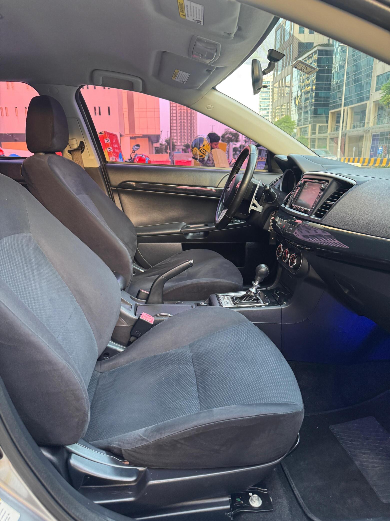 2014 Mitsubishi Lancer photo 5
