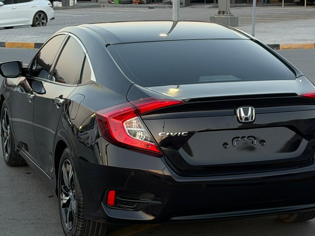 2018 Honda Civic photo 4