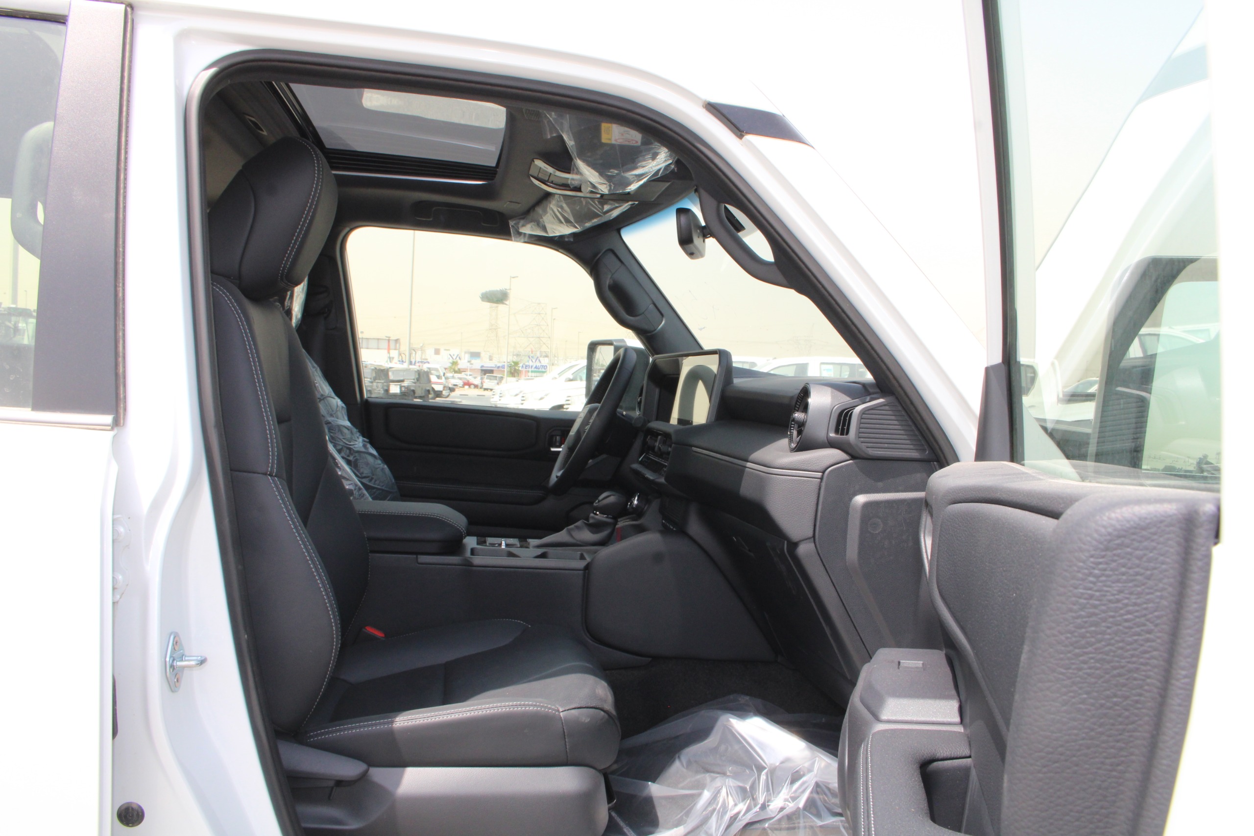 2026 Toyota Land Cruiser Prado photo 5