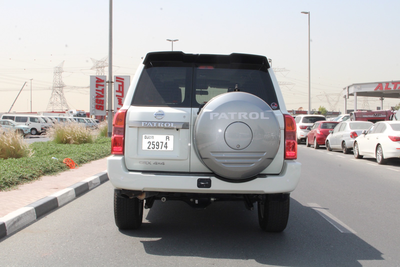 2022 Nissan Patrol Safari photo 3