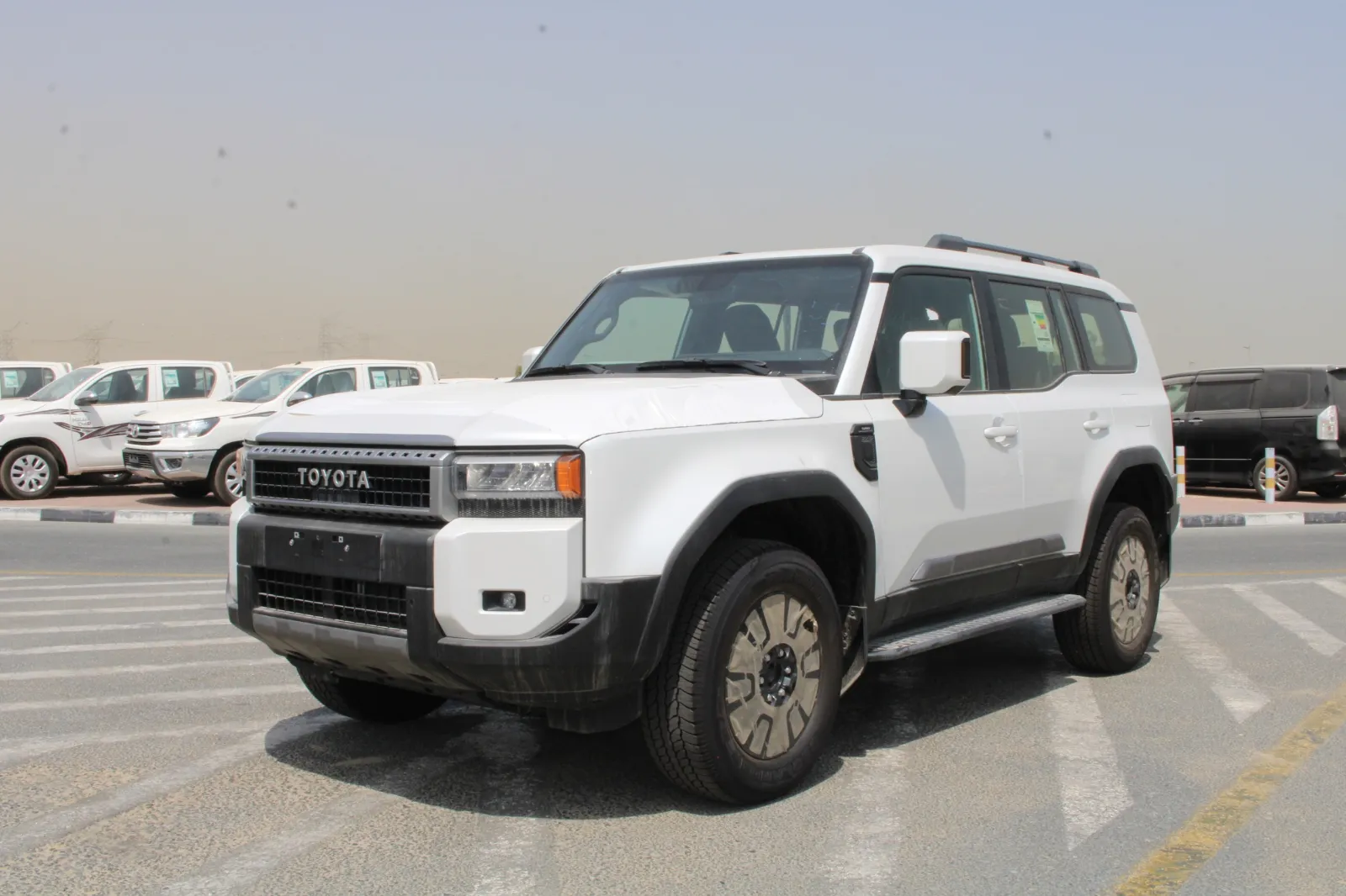 2026 Toyota Land Cruiser Prado photo 2