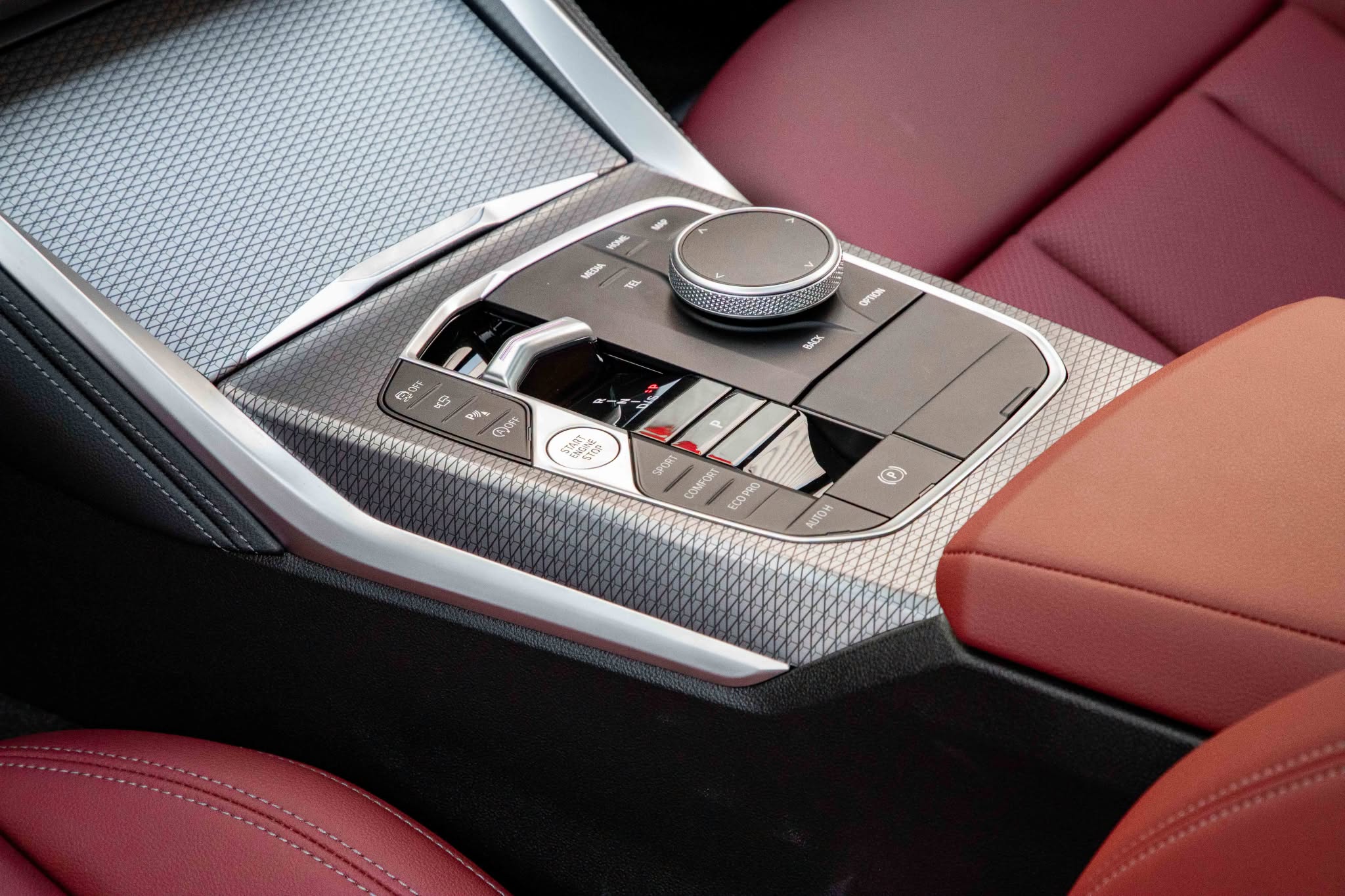 2025 BMW M2 photo 4