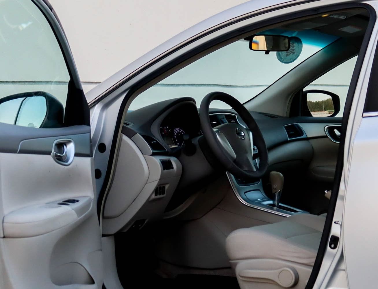 2020 Nissan Sentra photo 5