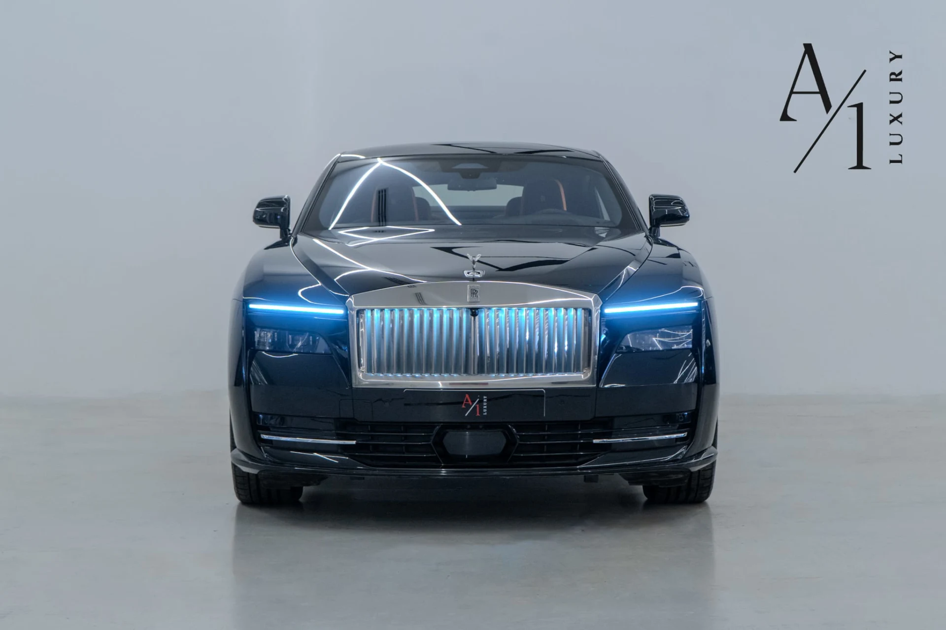 2024 Rolls-Royce Spectre photo 2
