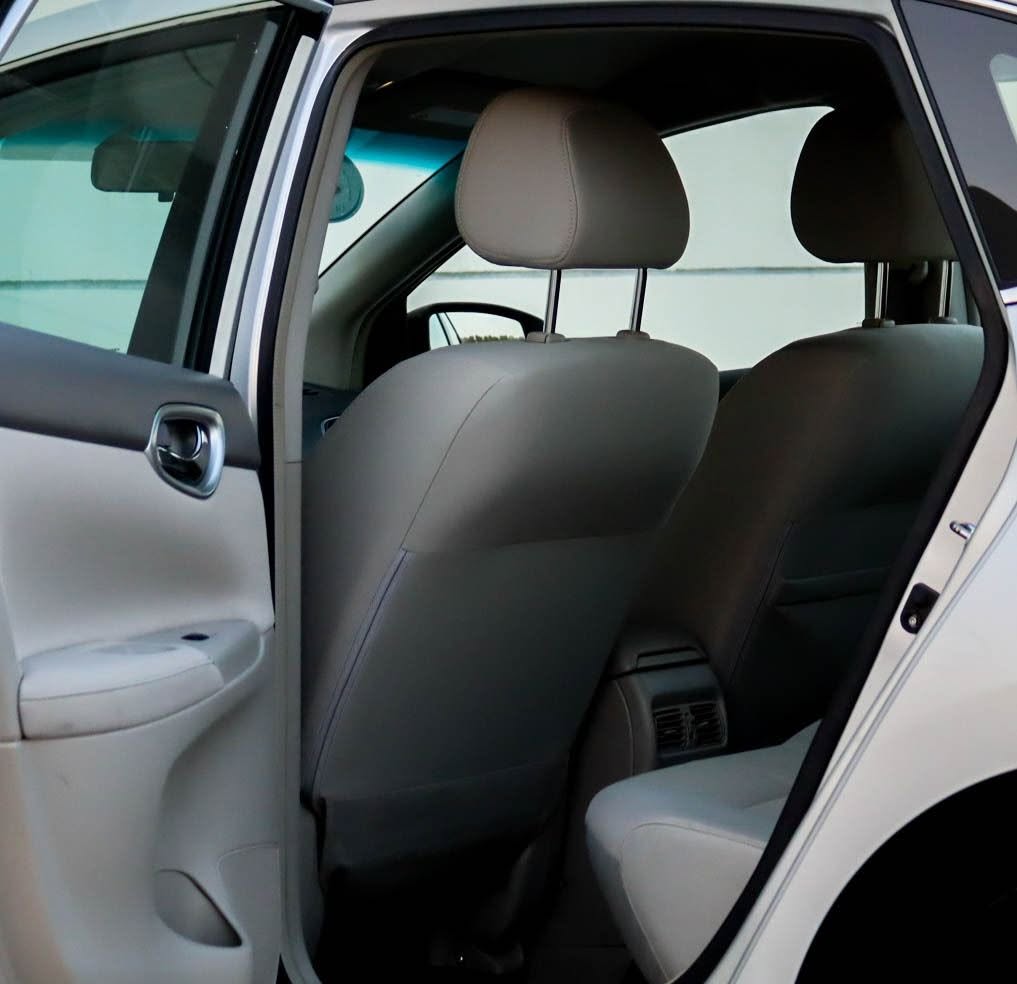 2020 Nissan Sentra photo 4