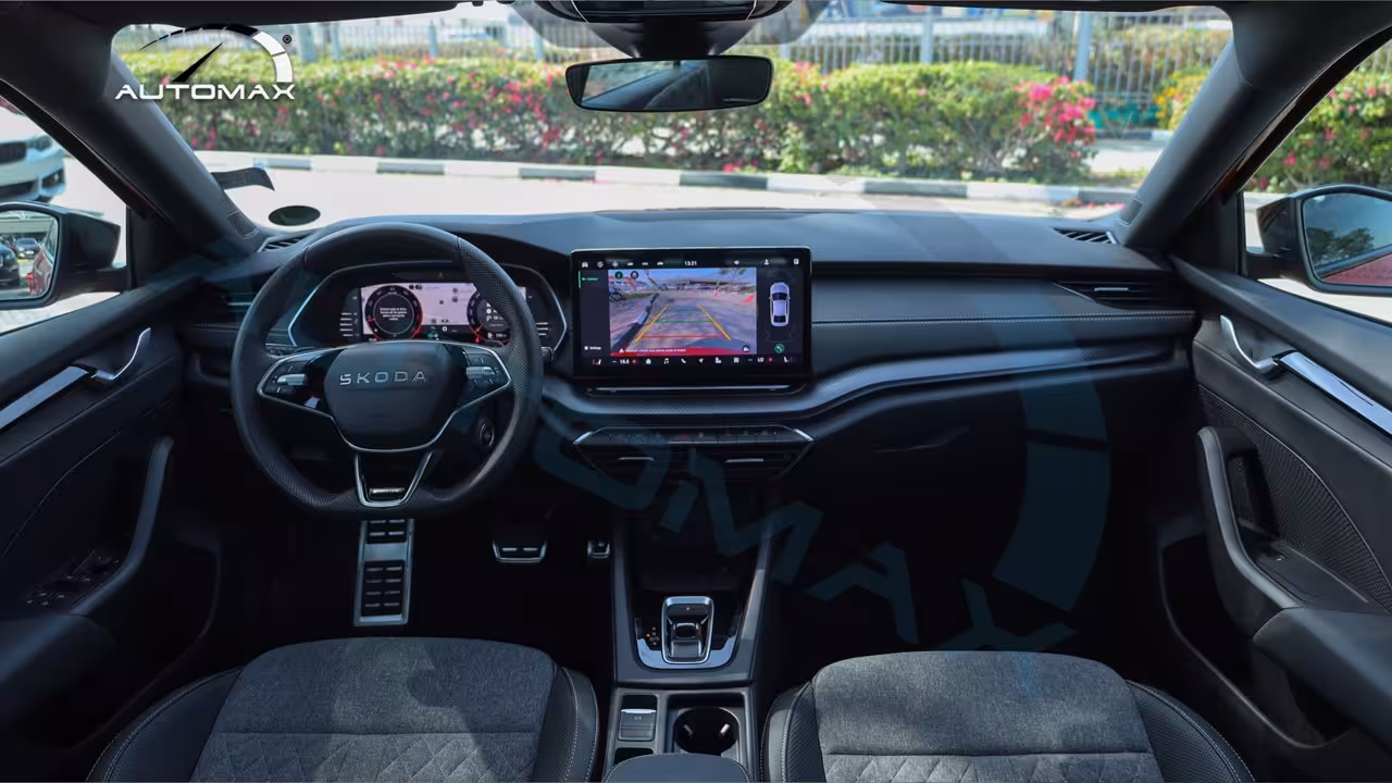 2025 Skoda Octavia photo 2