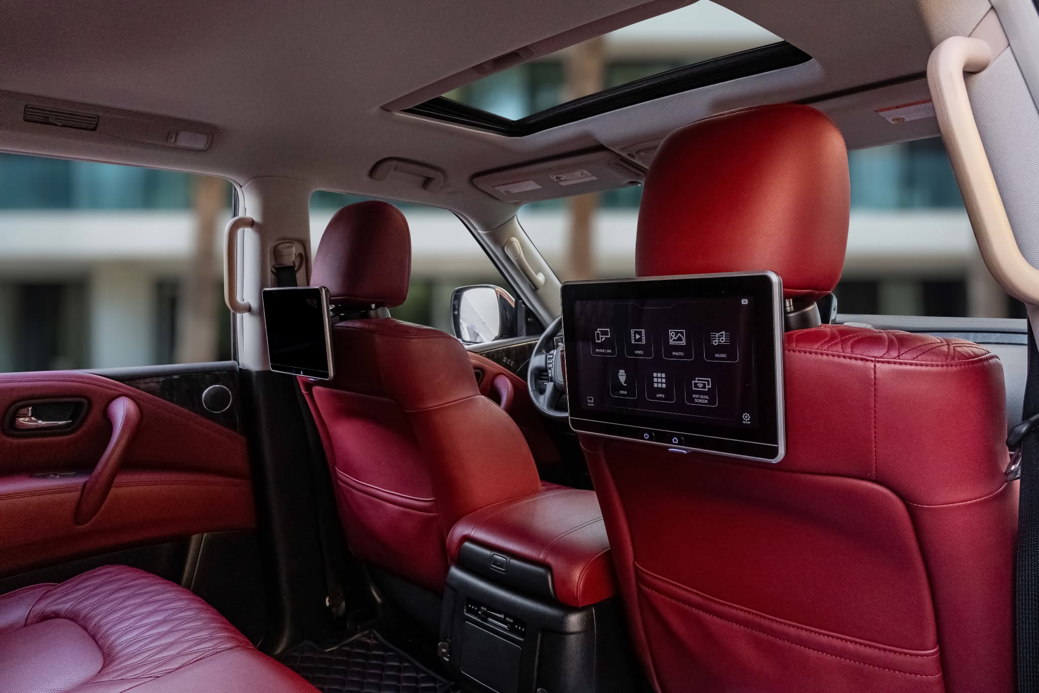 2023 Nissan Patrol photo 3