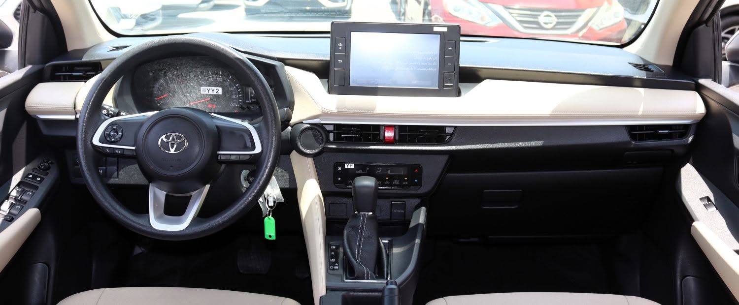 204 Toyota Yaris photo 2