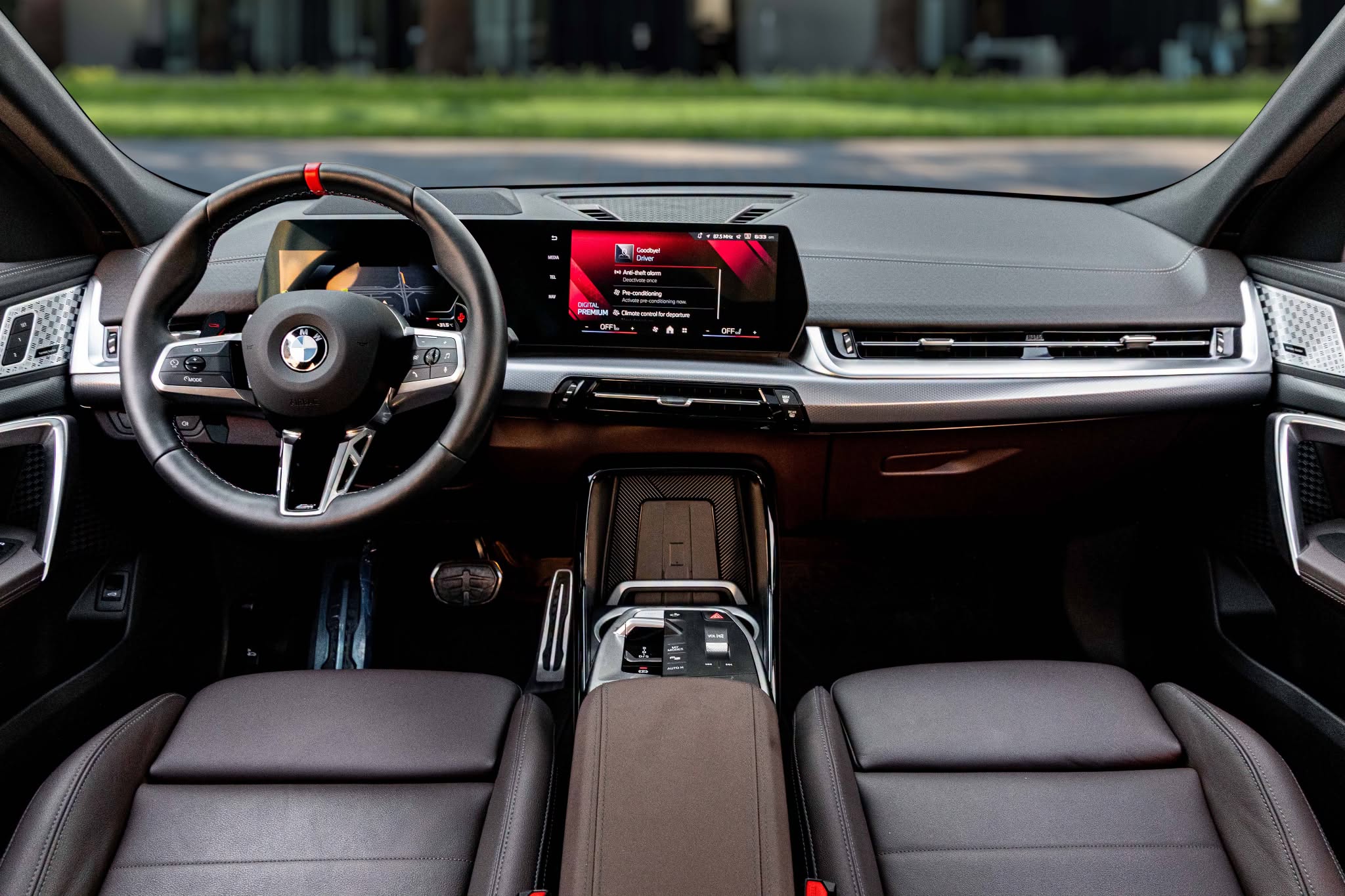 2025 BMW X2 photo 4