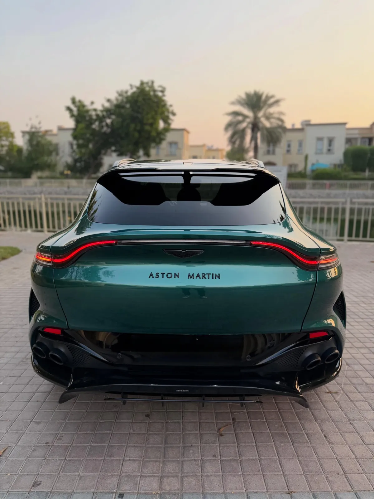 2024 Aston Martin  DBX photo 3