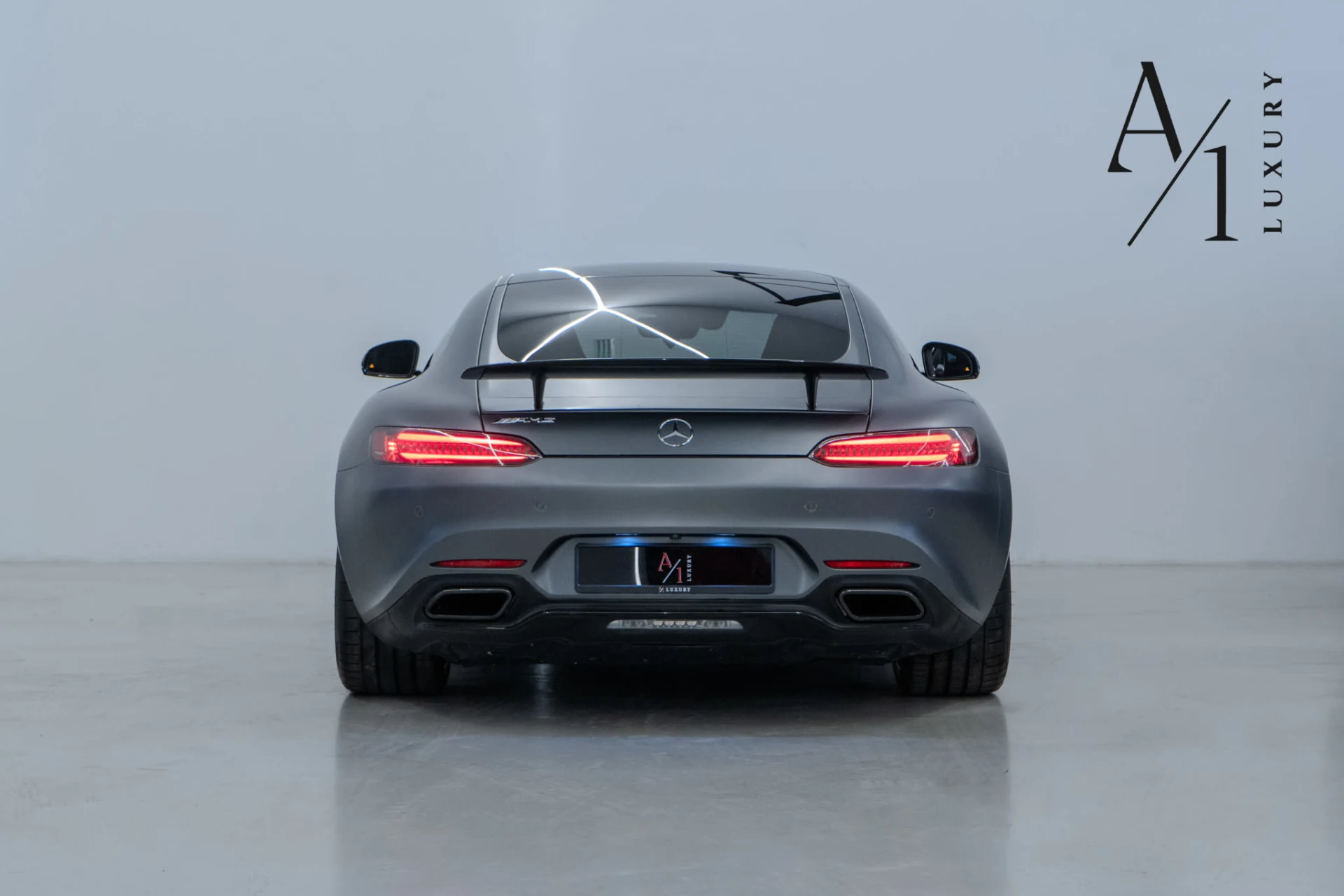 2016 Mercedes-Benz AMG GT photo 4