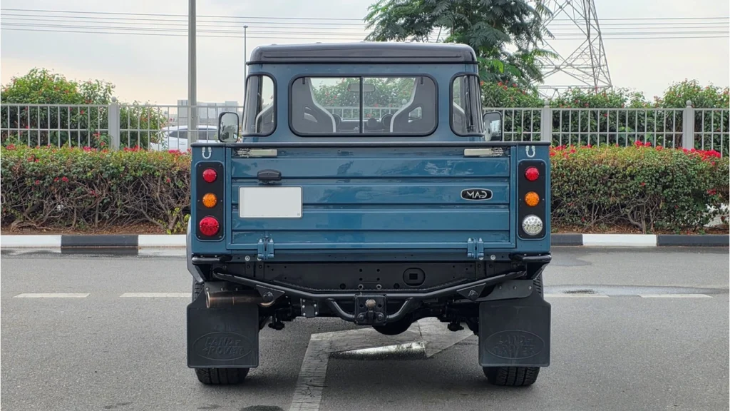 2010 Land Rover MADefender 110 photo 4