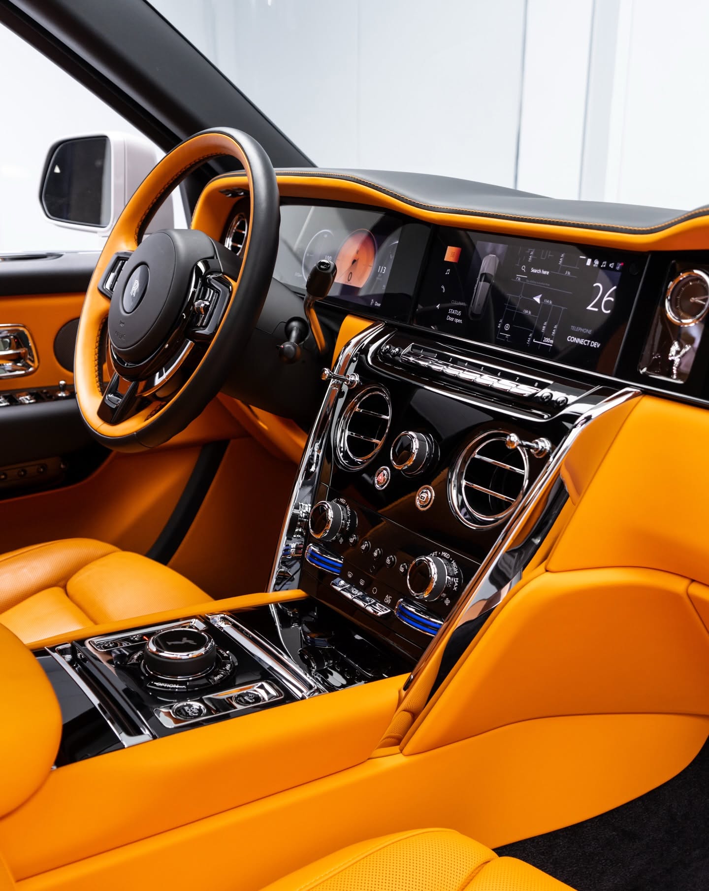 2025 Rolls-Royce Cullinan photo 4