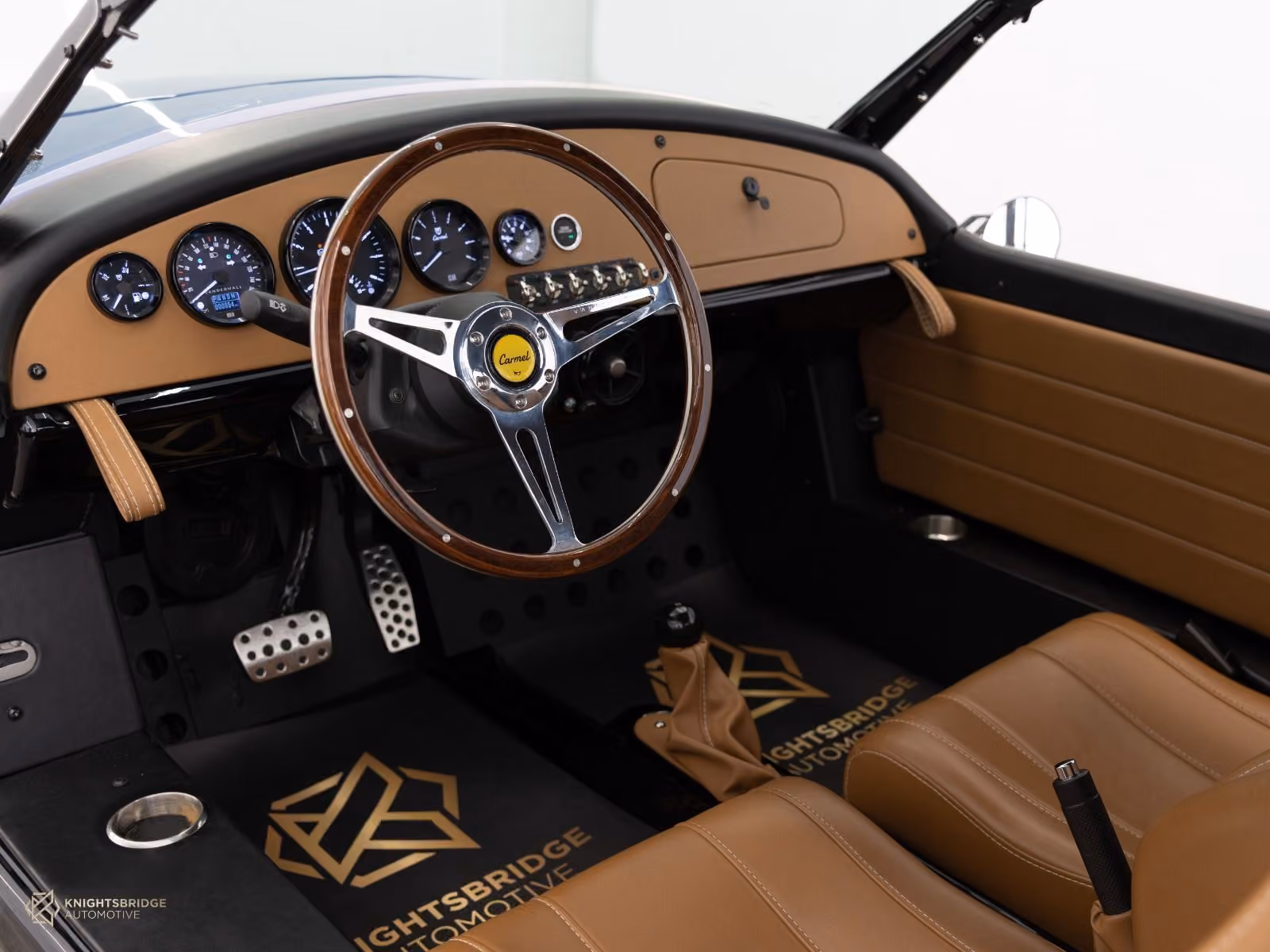 2024 Vanderhall Carmel photo 4