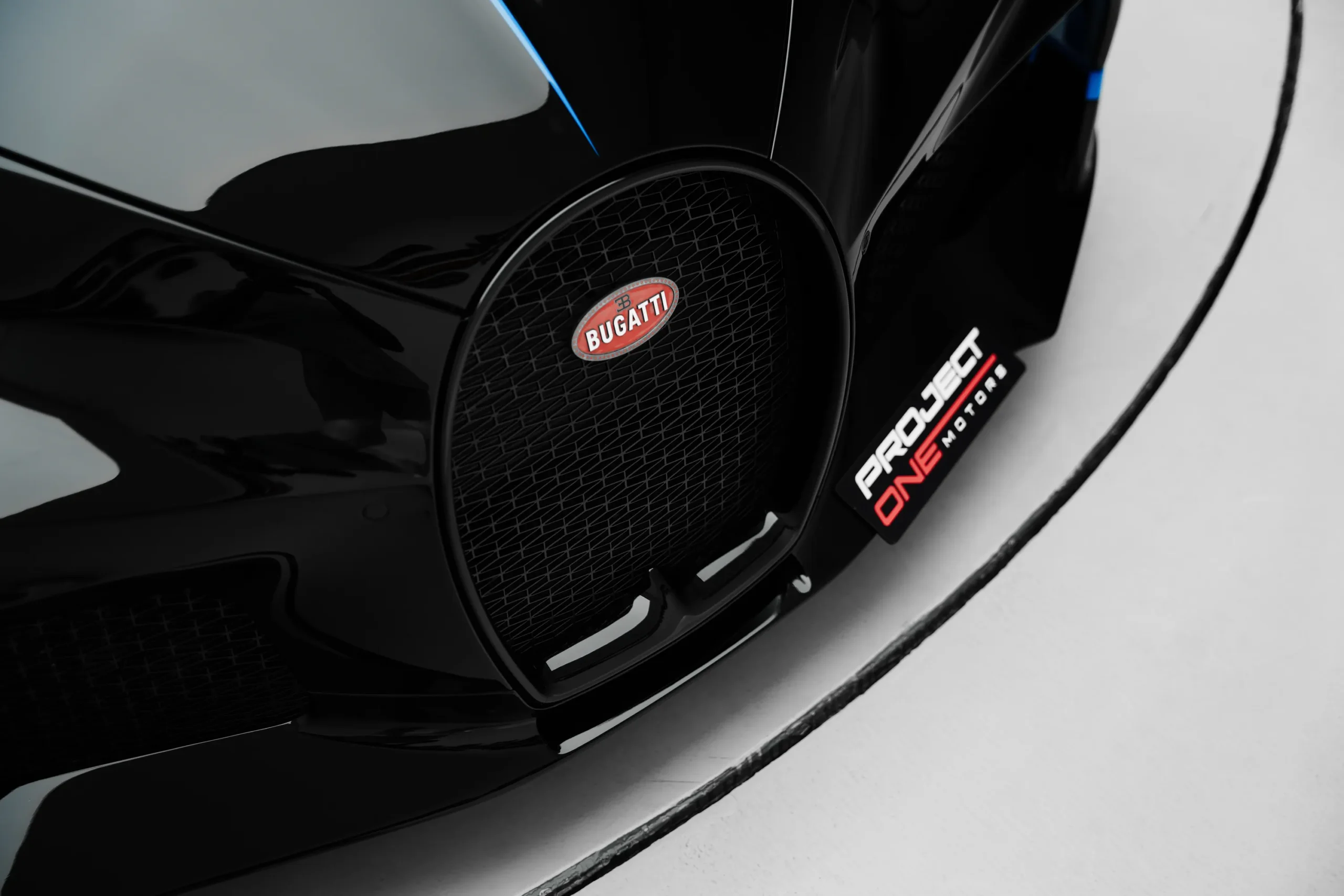 2023 Bugatti CHIRON photo 5