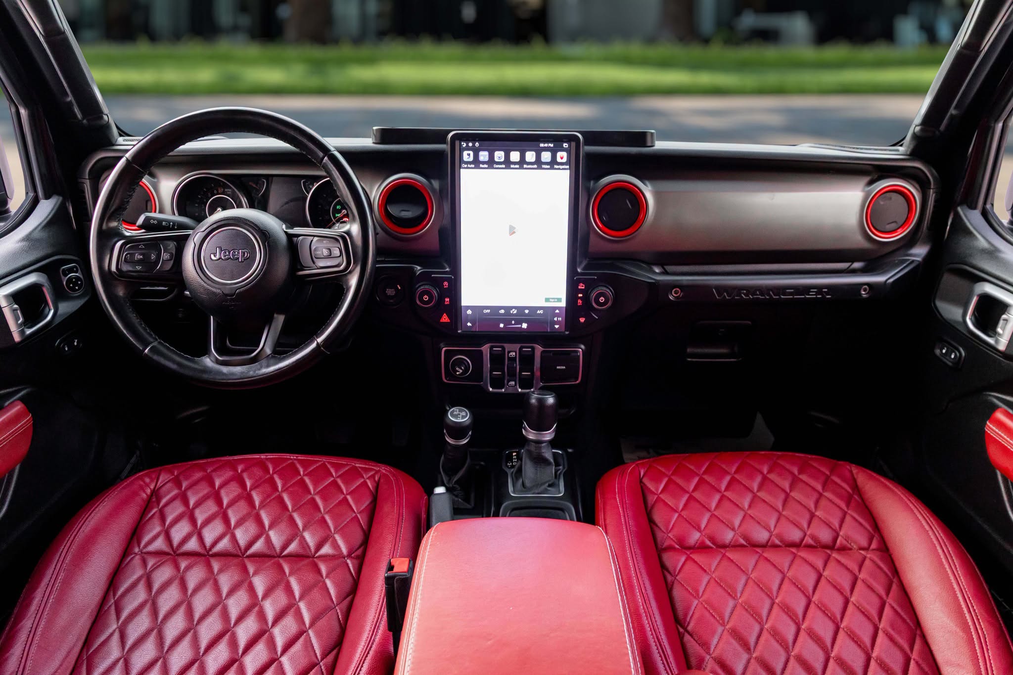 2020 Jeep Wrangler photo 5