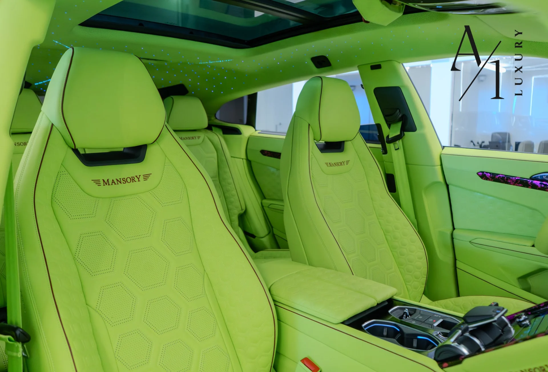 2022 Lamborghini Urus photo 5
