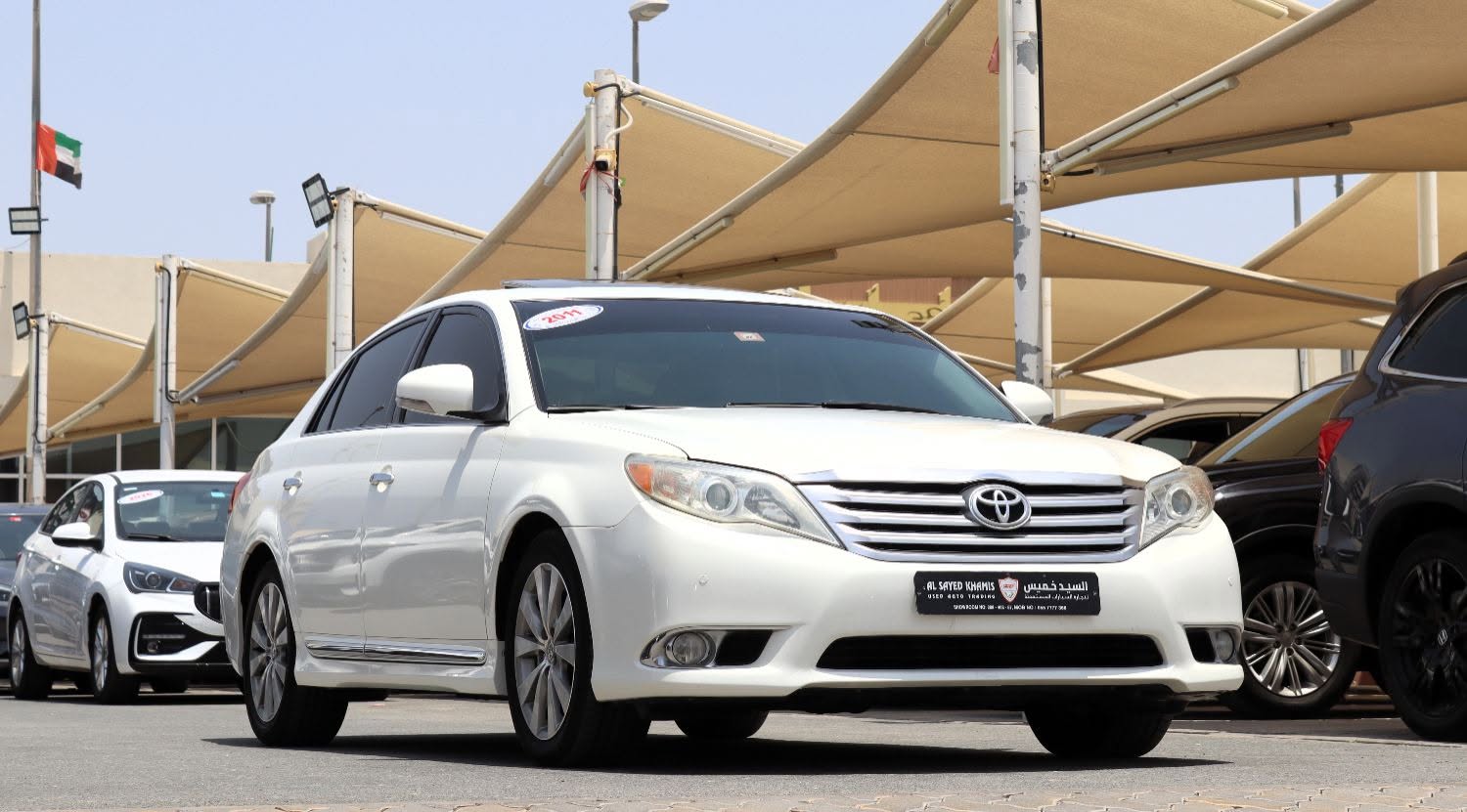 2011 Toyota Avalon photo 3