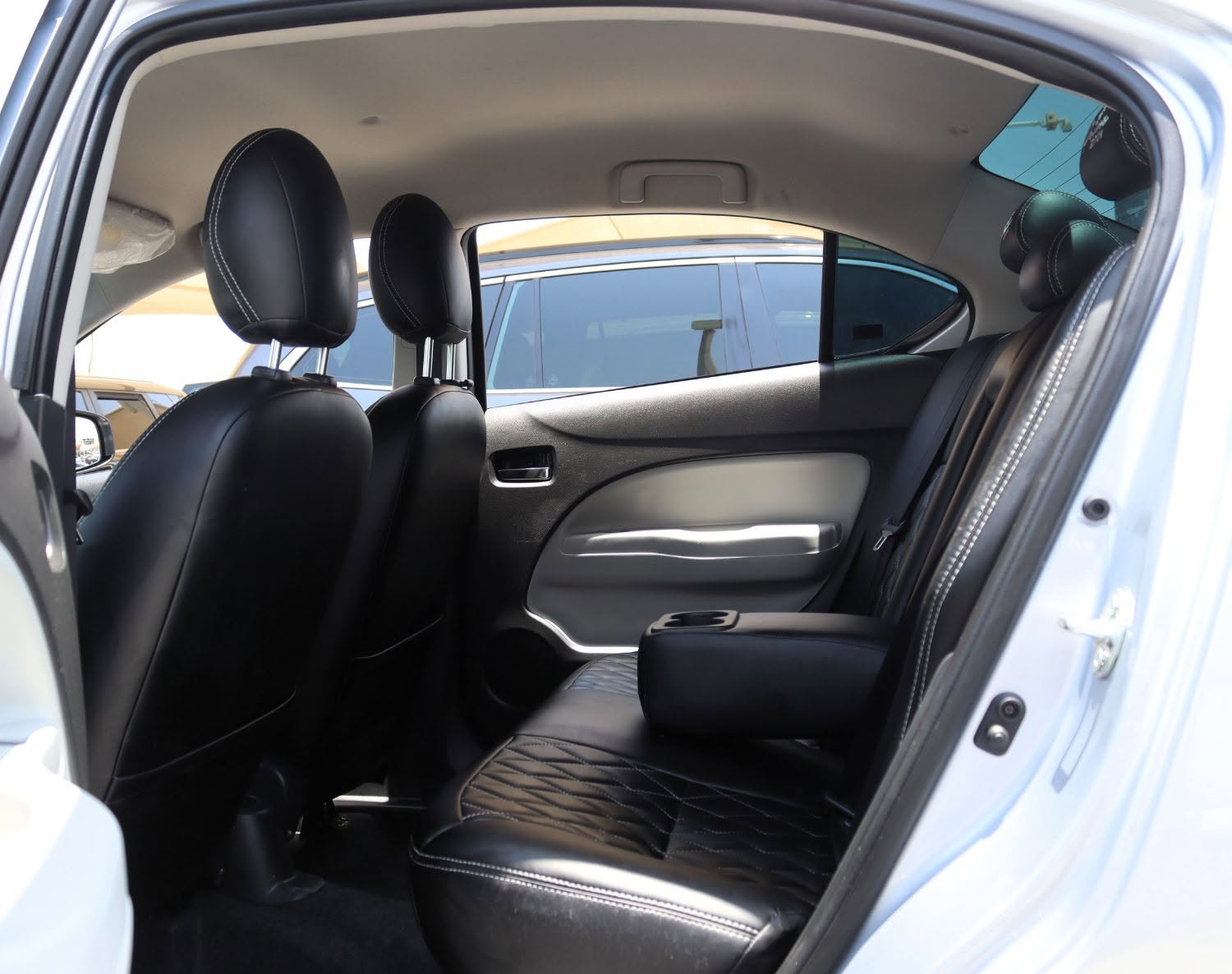 2025 Mitsubishi Attrage photo 3