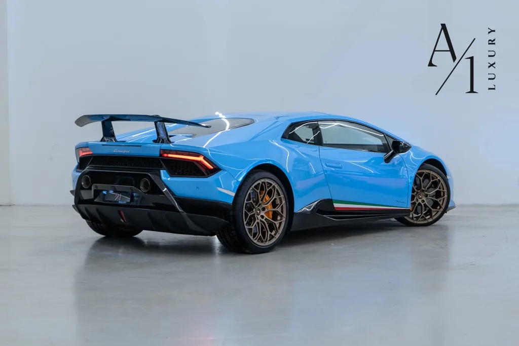 2019 Lamborghini Huracan photo 3