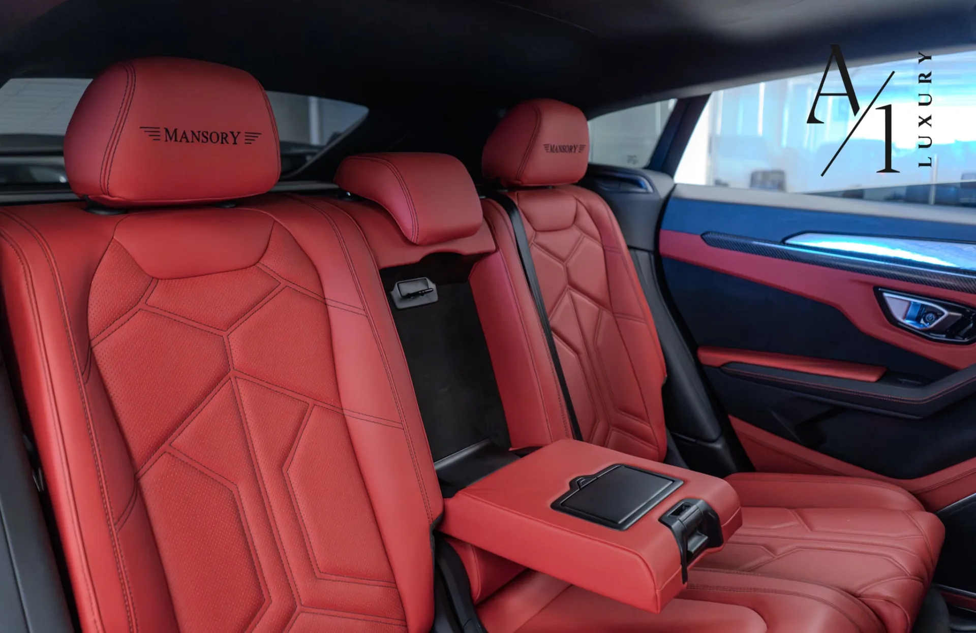 2021 Lamborghini Urus photo 5