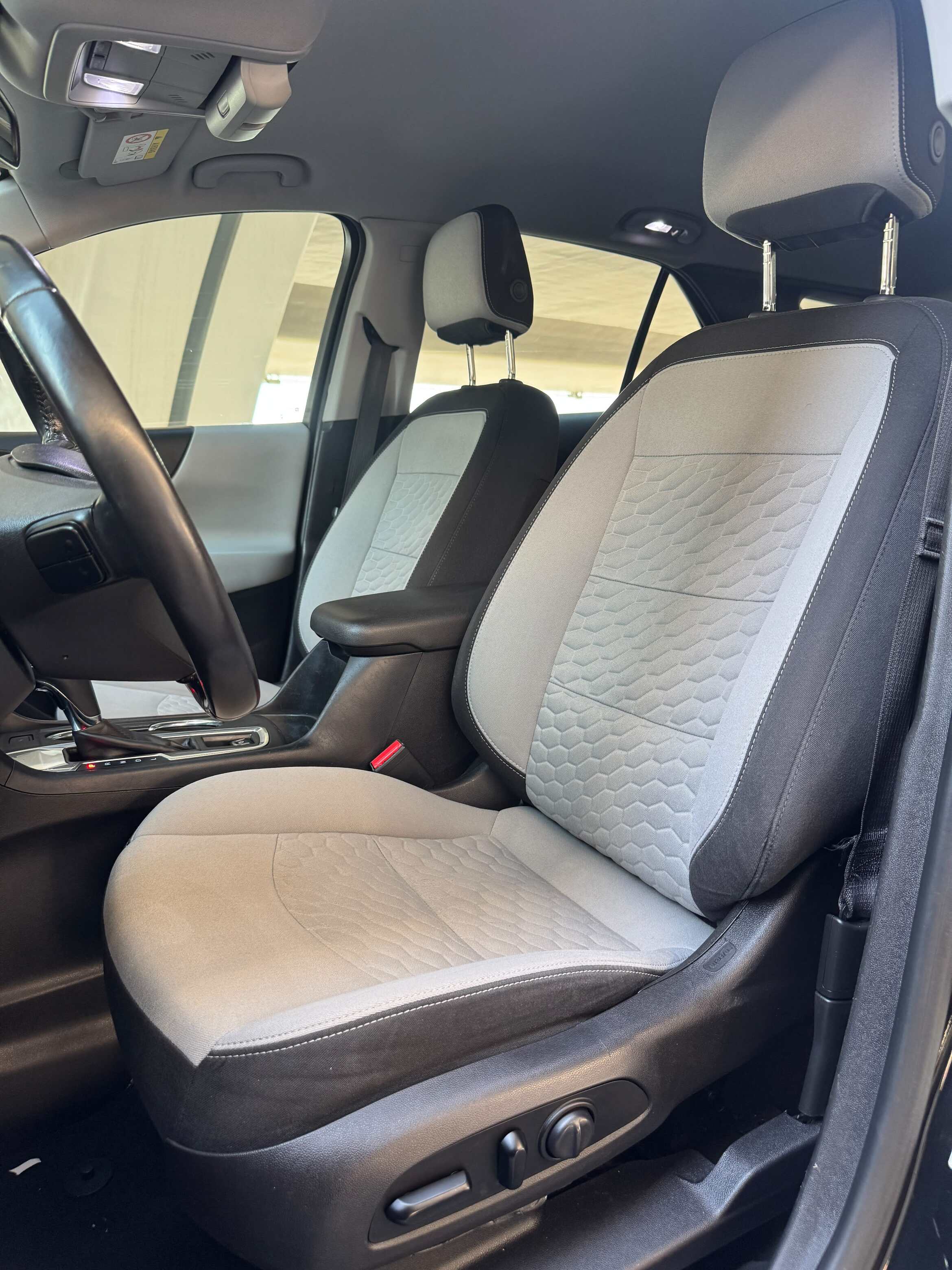 2019 Chevrolet Equinox photo 3
