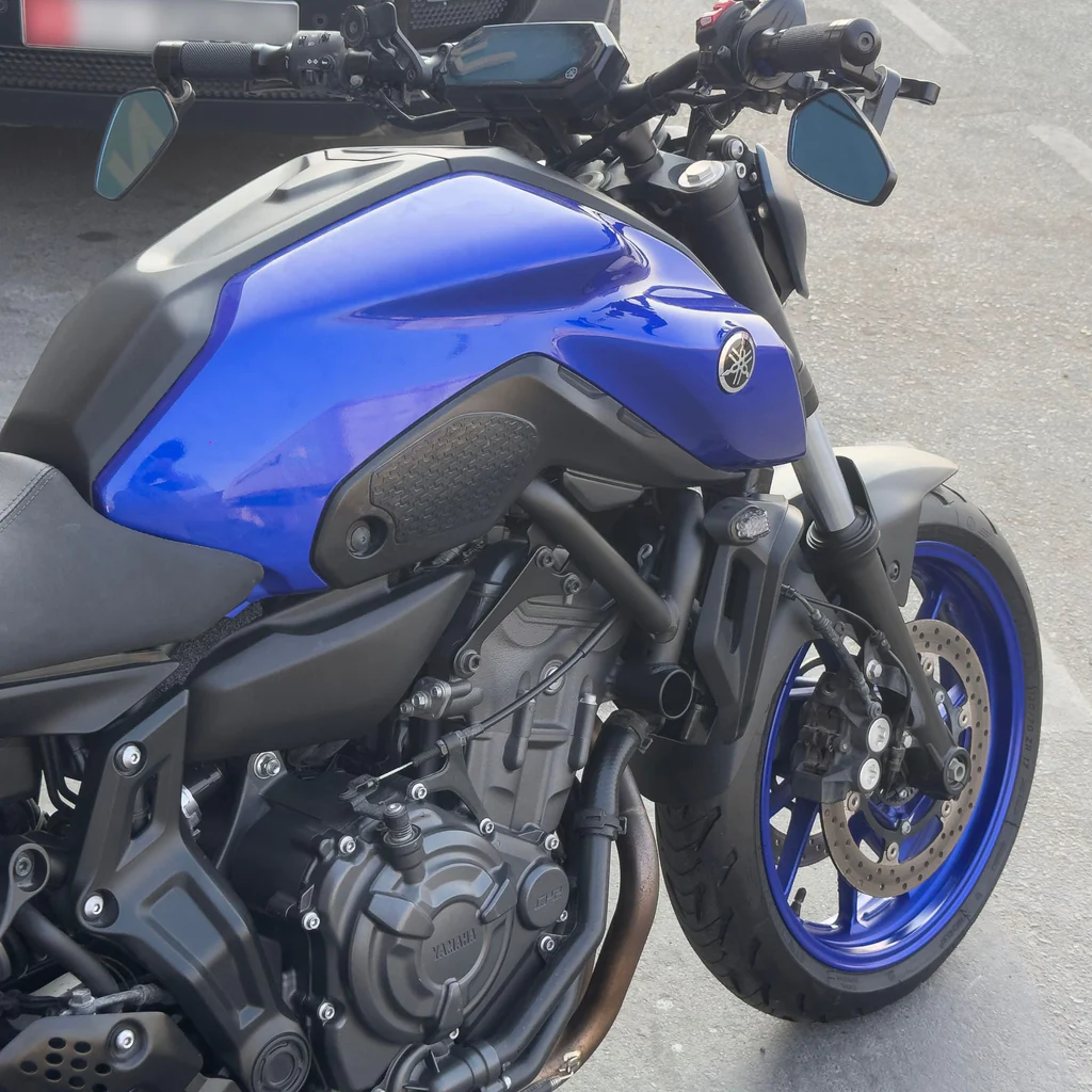 Used 2022 Yamaha MT07 689CC Motorcycle for Sale In Dubai photo 4