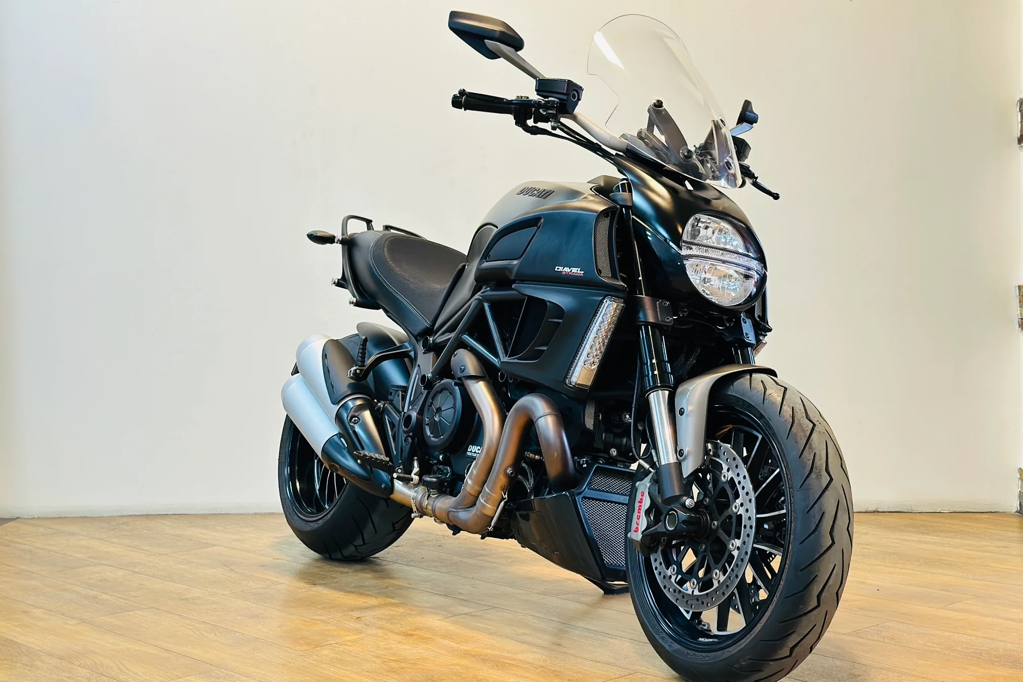 2014 Ducati Diavel V4