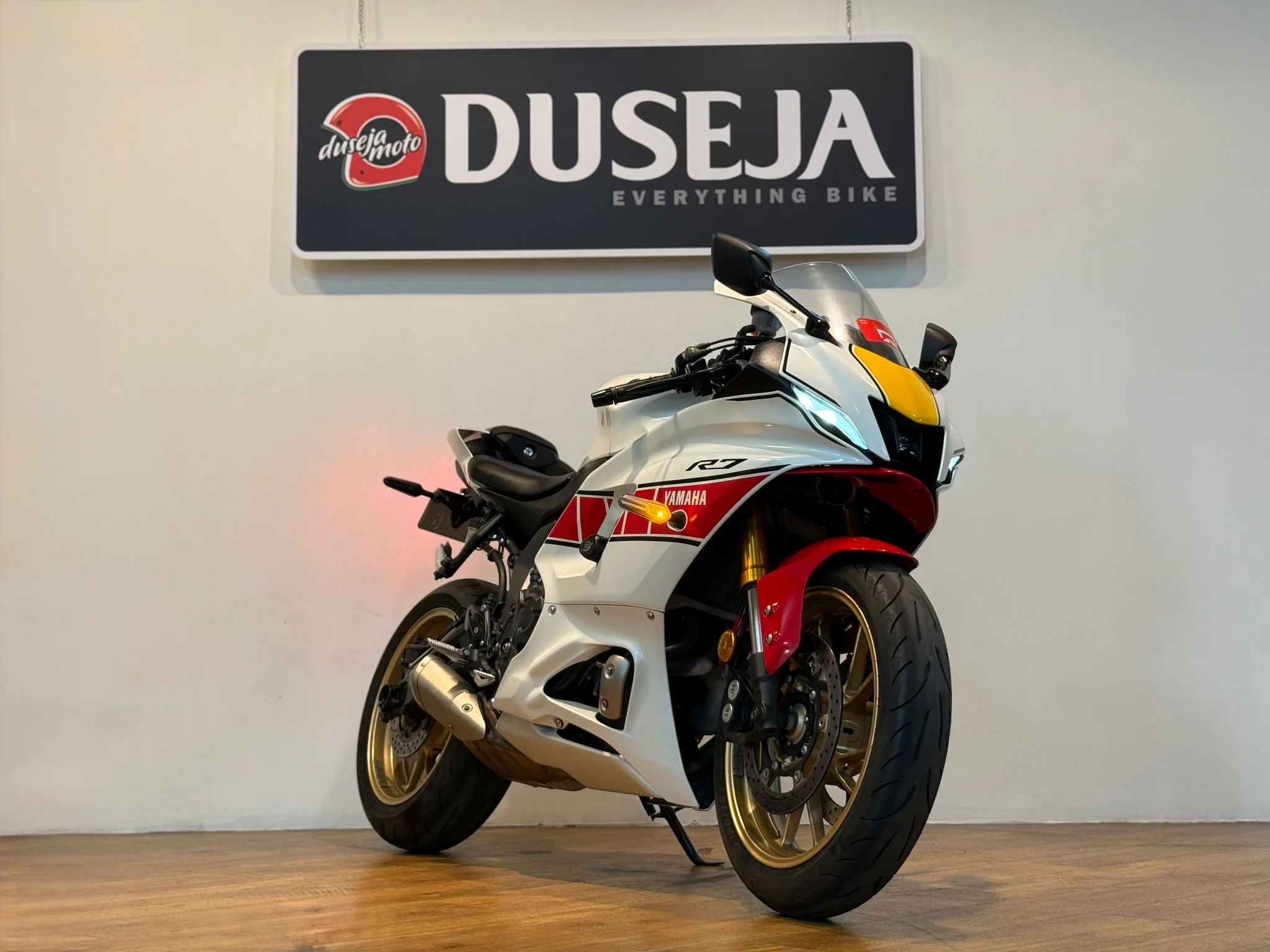 2022 Yamaha R7 World GP 60th Anniversary