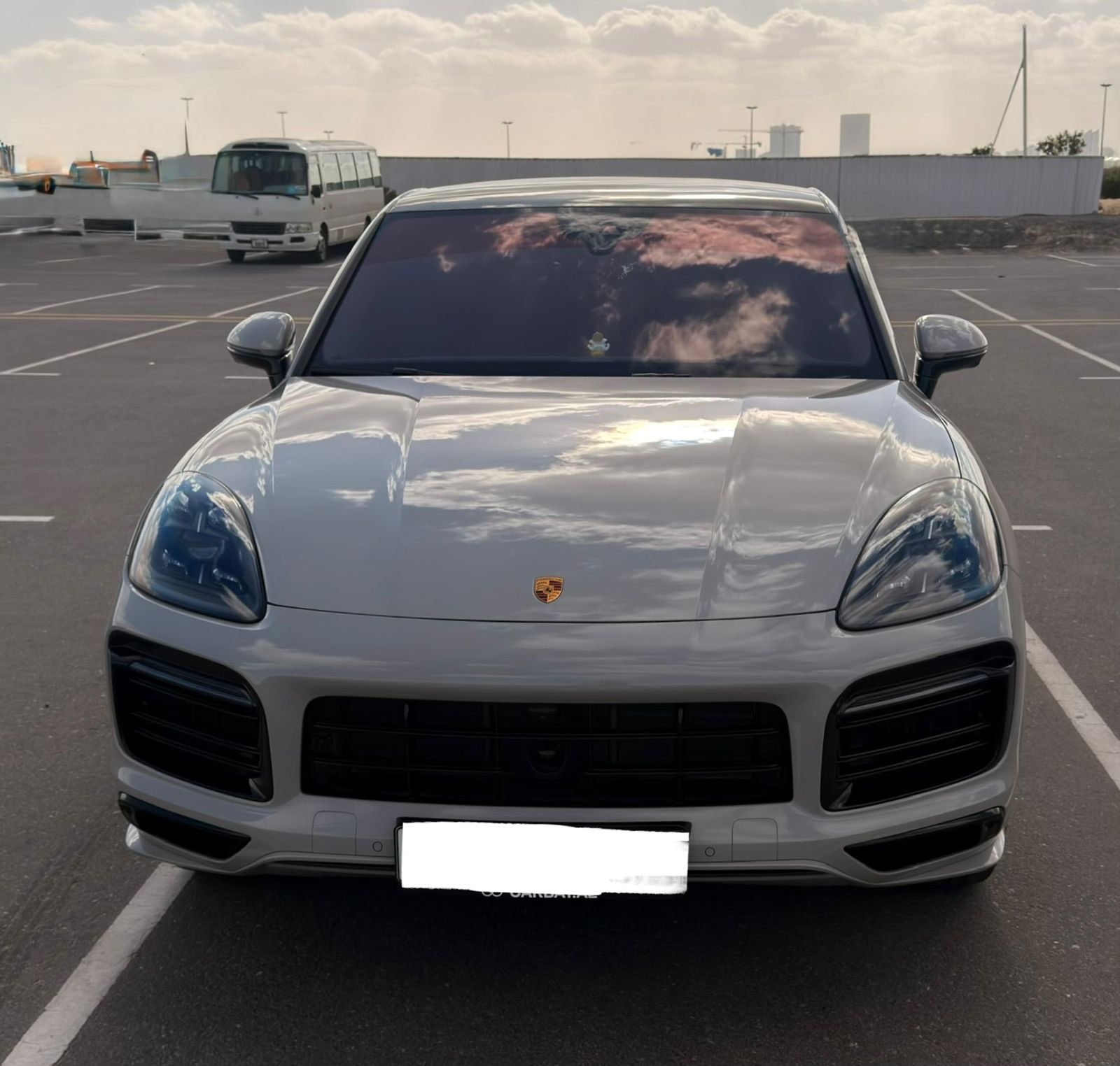 2023 Porsche Cayenne photo 2