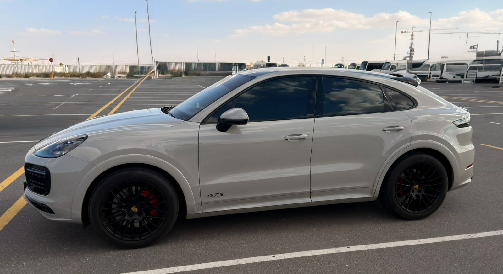 2023 Porsche Cayenne photo 4