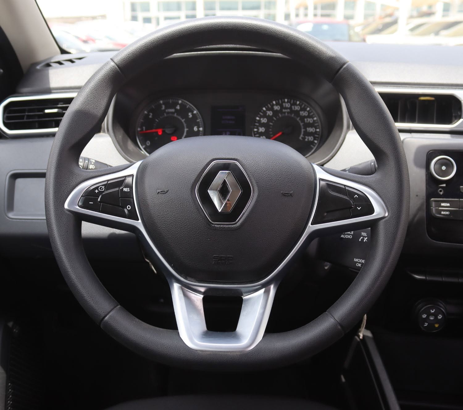 2023 Renault Duster photo 4