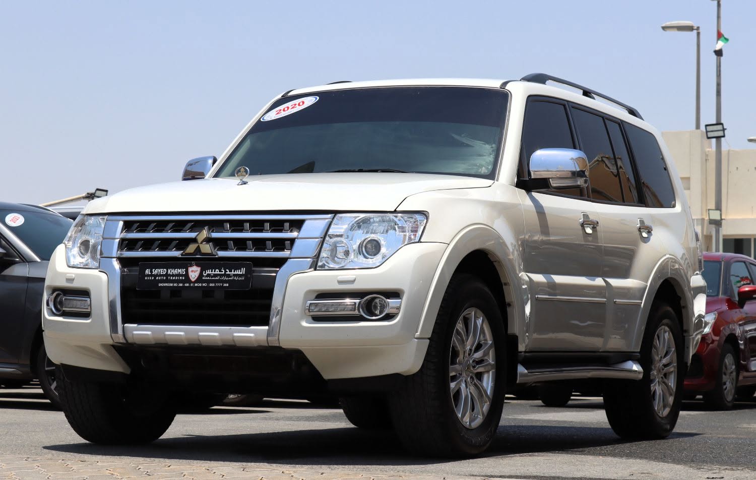 2020 Mitsubishi Pajero photo 2