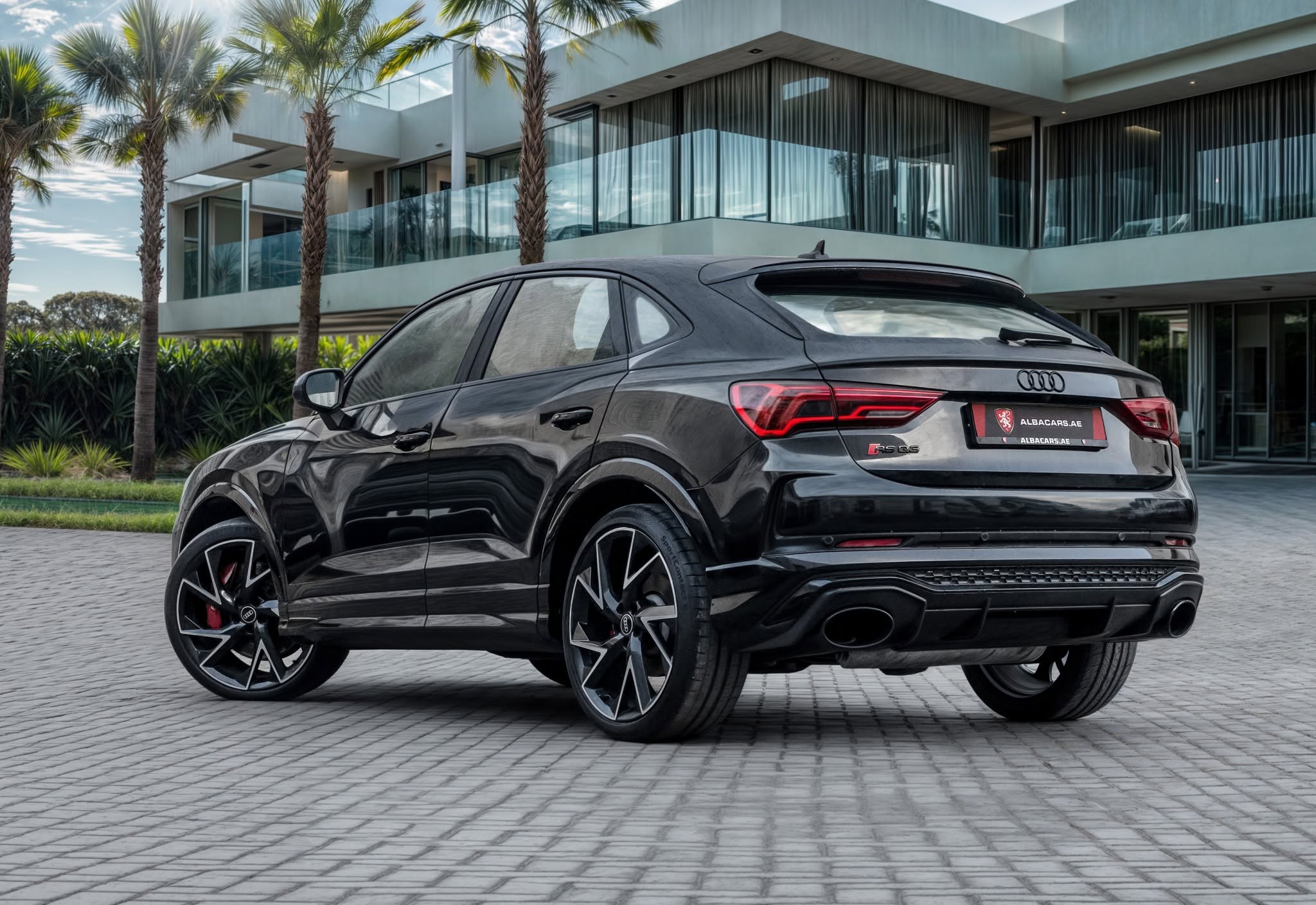 2022 Audi RS Q8 photo 3
