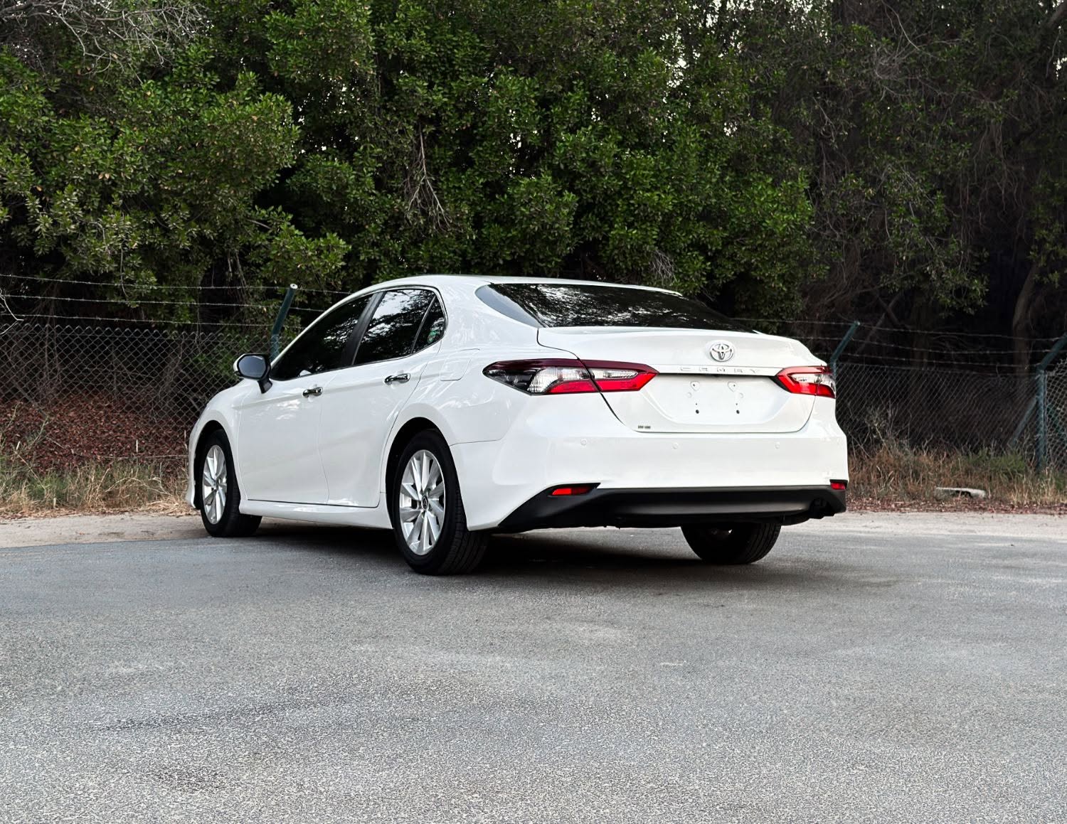 2023 Toyota Camry photo 2