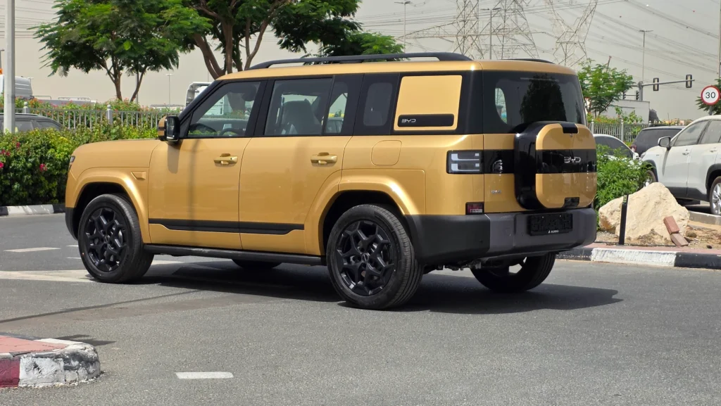 2027 BYD Tang photo 3