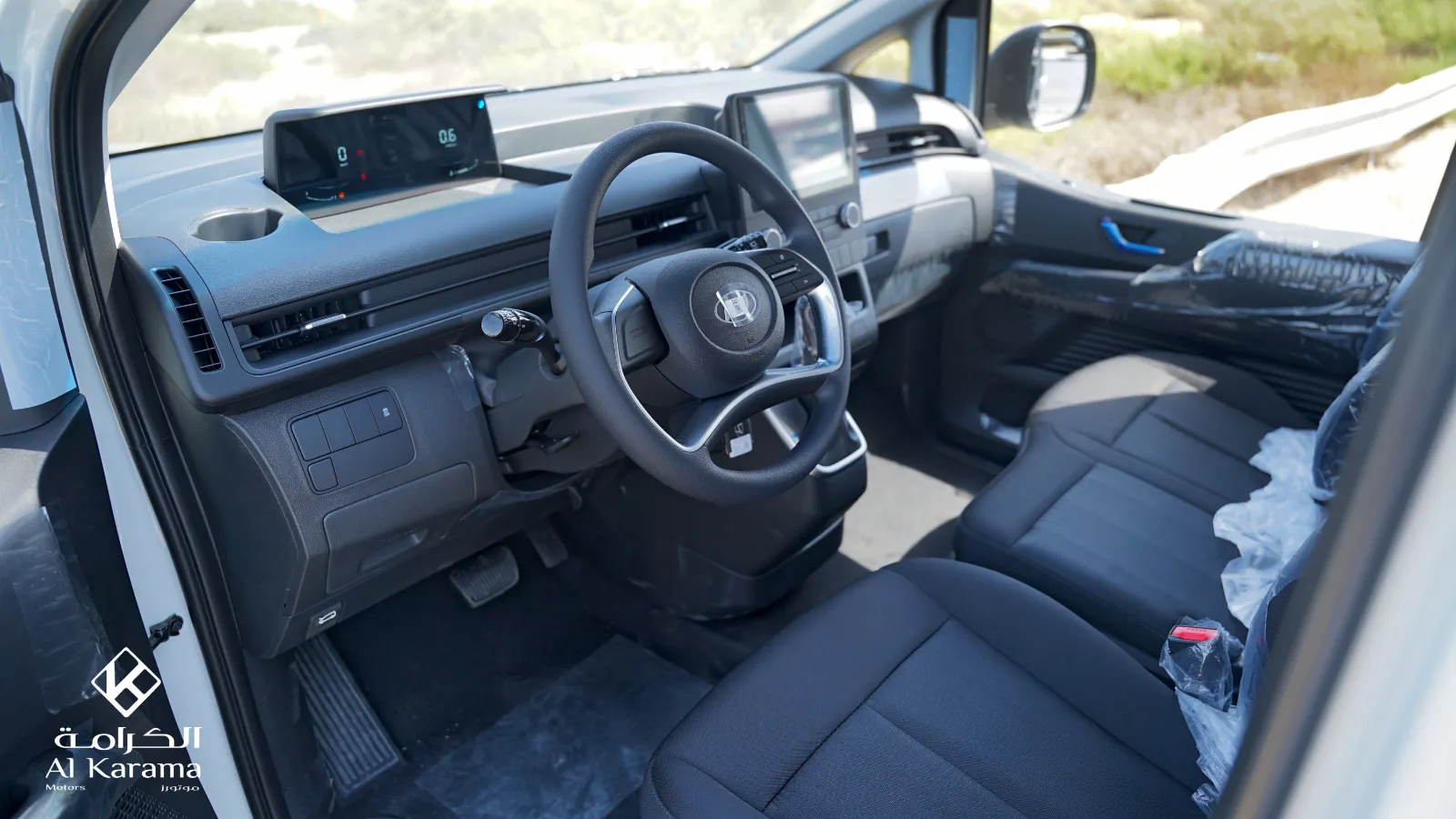2026 Hyundai Staria photo 4