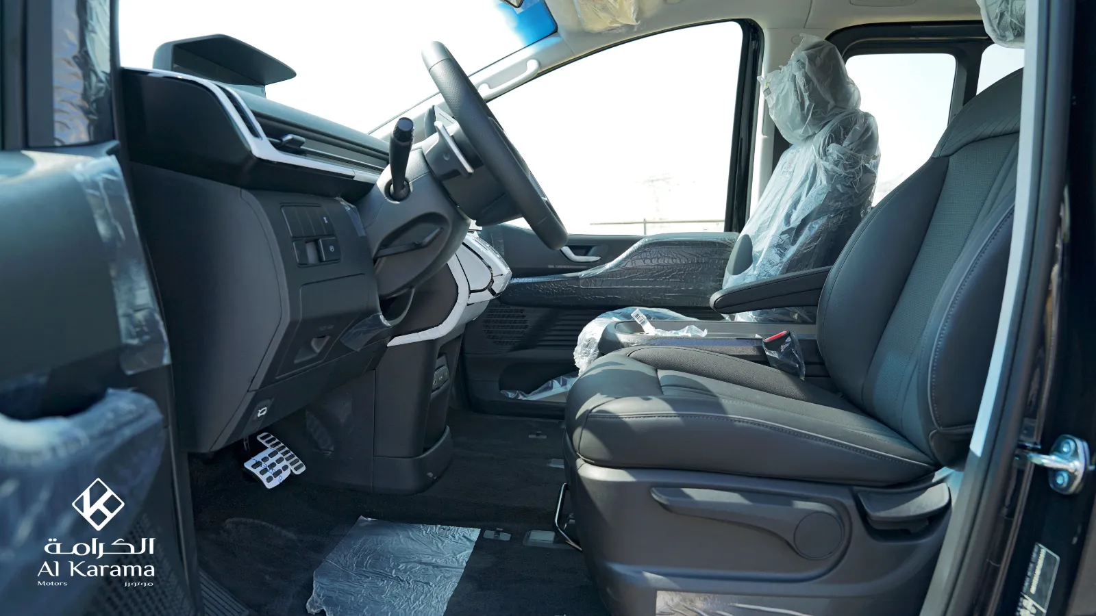 2026 Hyundai Staria photo 5