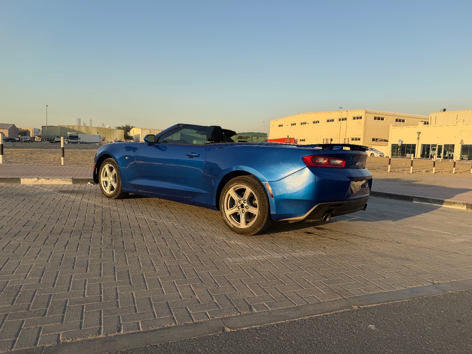 2018 Chevrolet Camaro photo 3