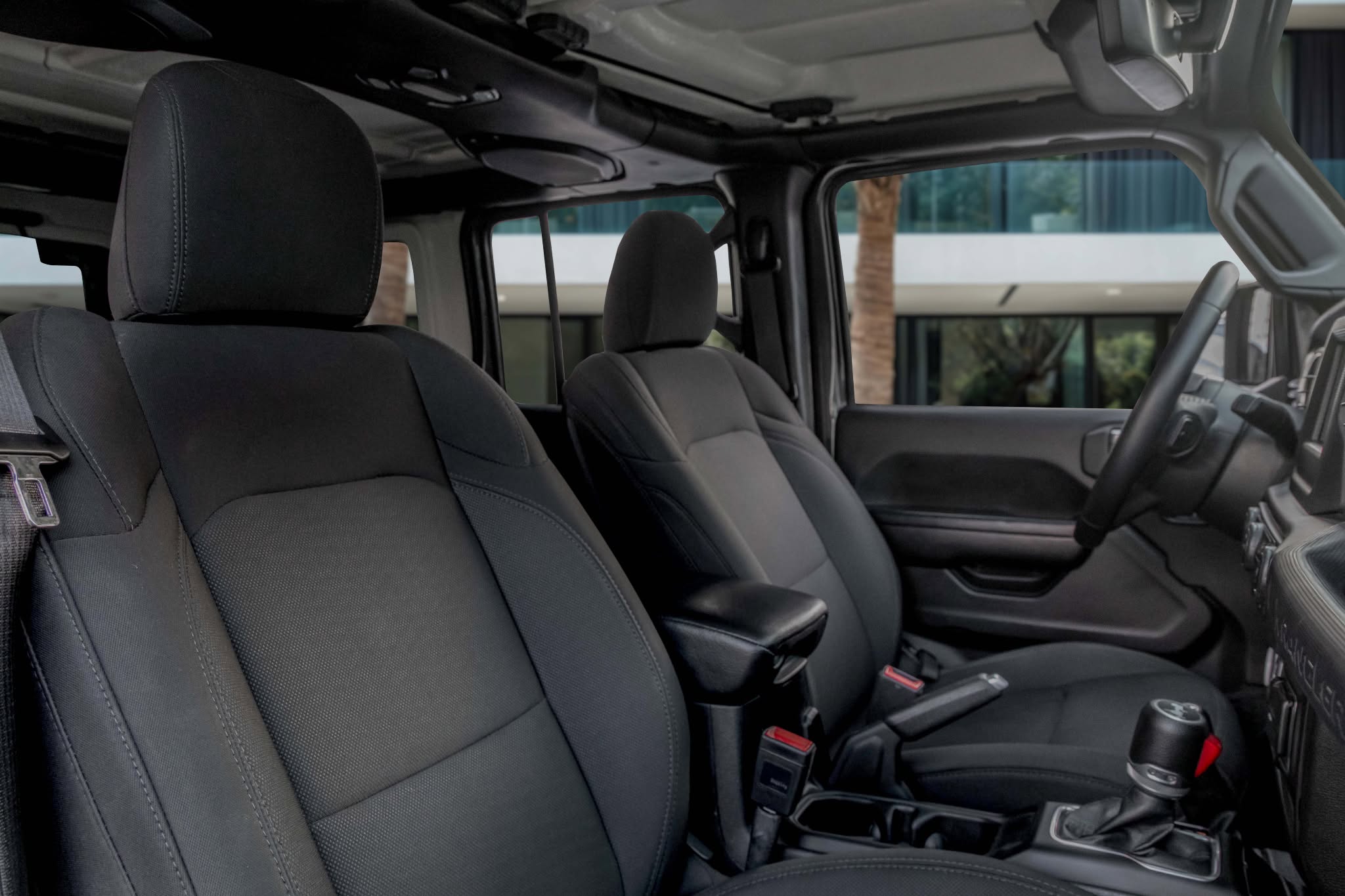 2021 Jeep Wrangler photo 5