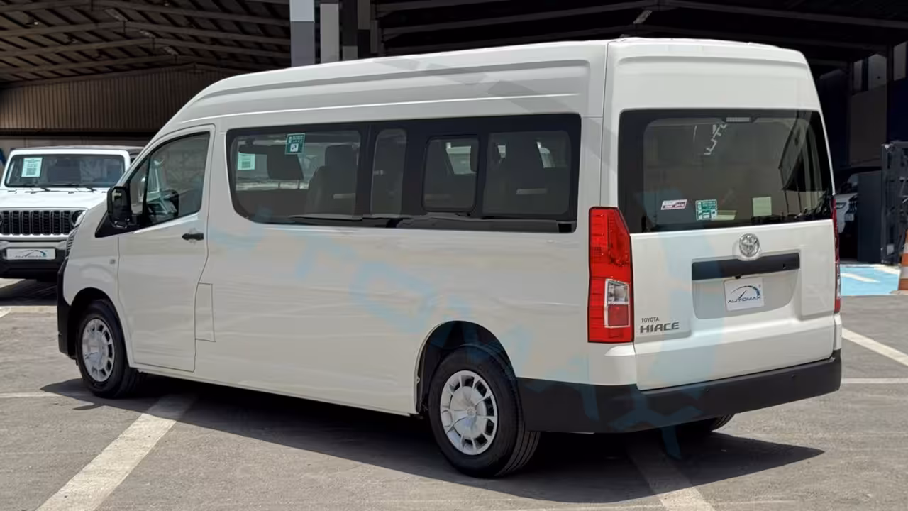 2026 Toyota Hiace photo 4